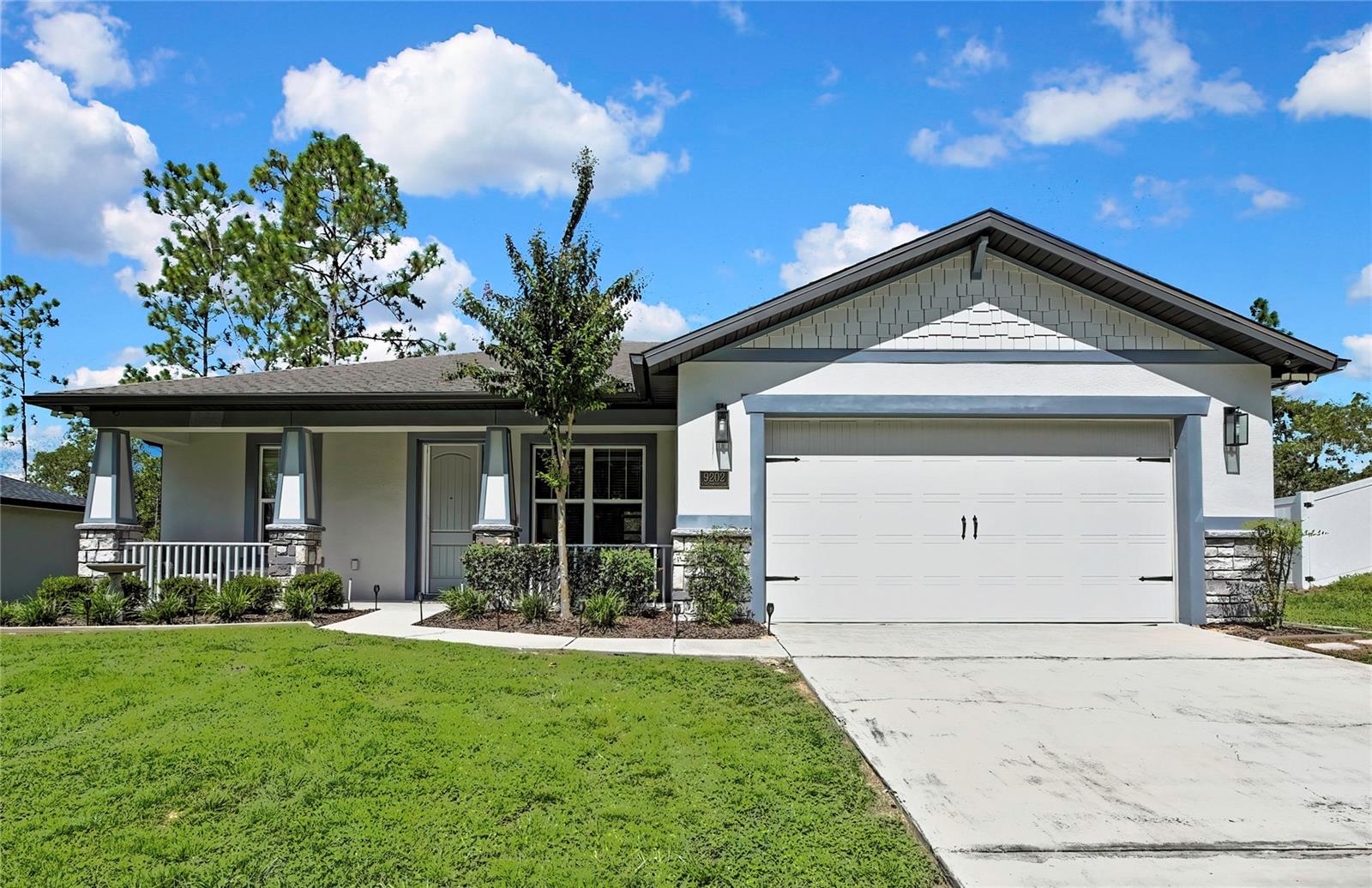 Listing photo id 36 for 9202 Satinwood Terrace