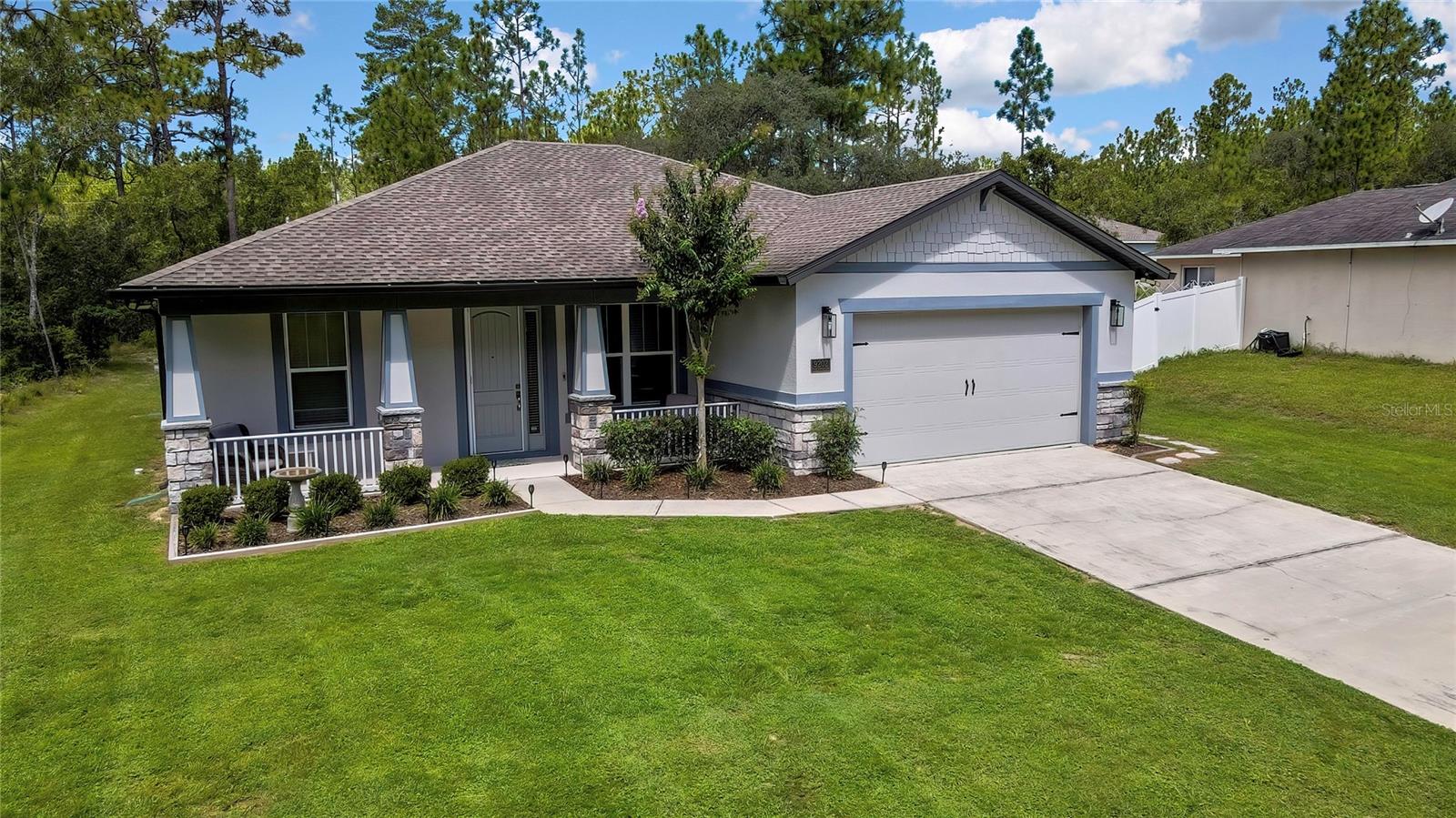 Listing photo id 45 for 9202 Satinwood Terrace