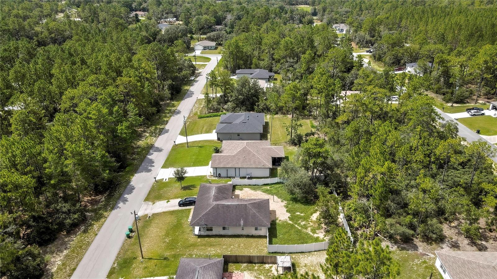 Listing photo id 48 for 9202 Satinwood Terrace
