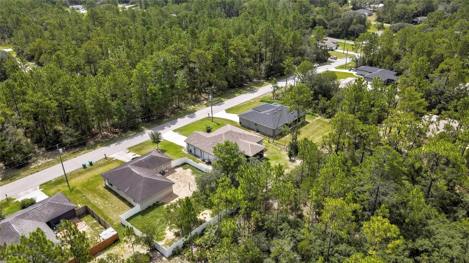 Listing photo id 49 for 9202 Satinwood Terrace