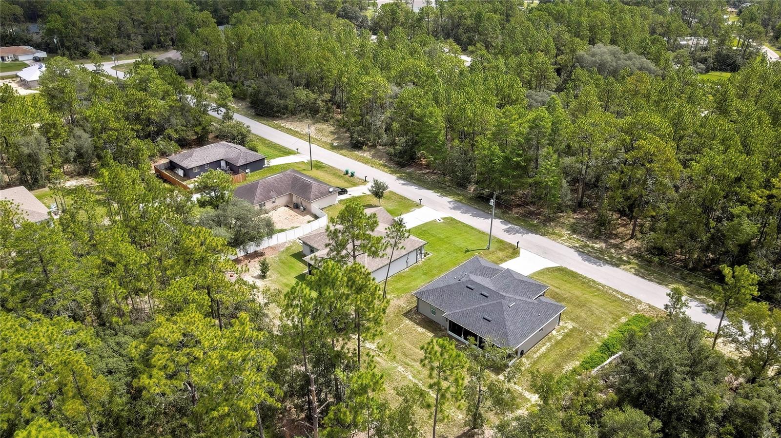 Listing photo id 51 for 9202 Satinwood Terrace