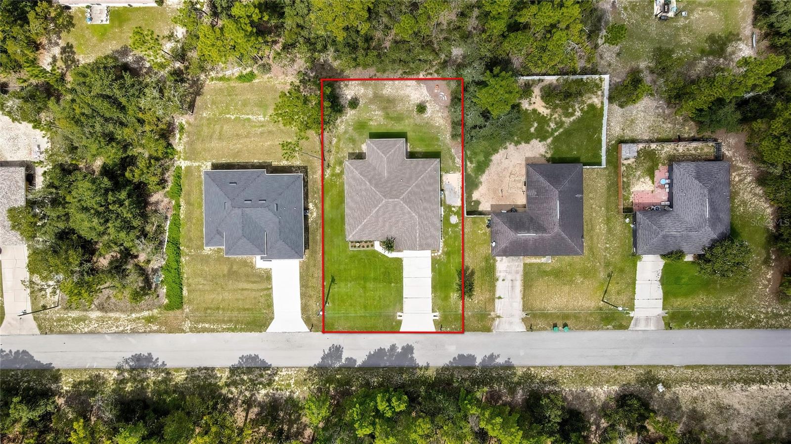 Listing photo id 55 for 9202 Satinwood Terrace