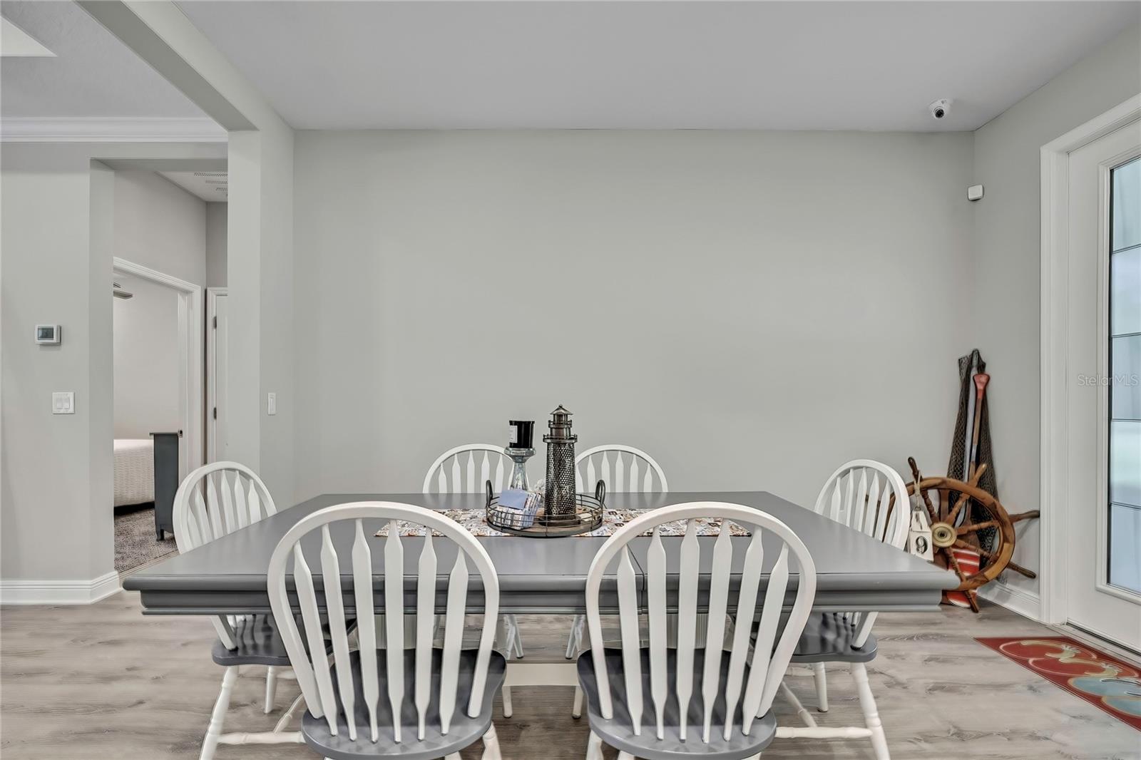 Listing photo id 7 for 9202 Satinwood Terrace