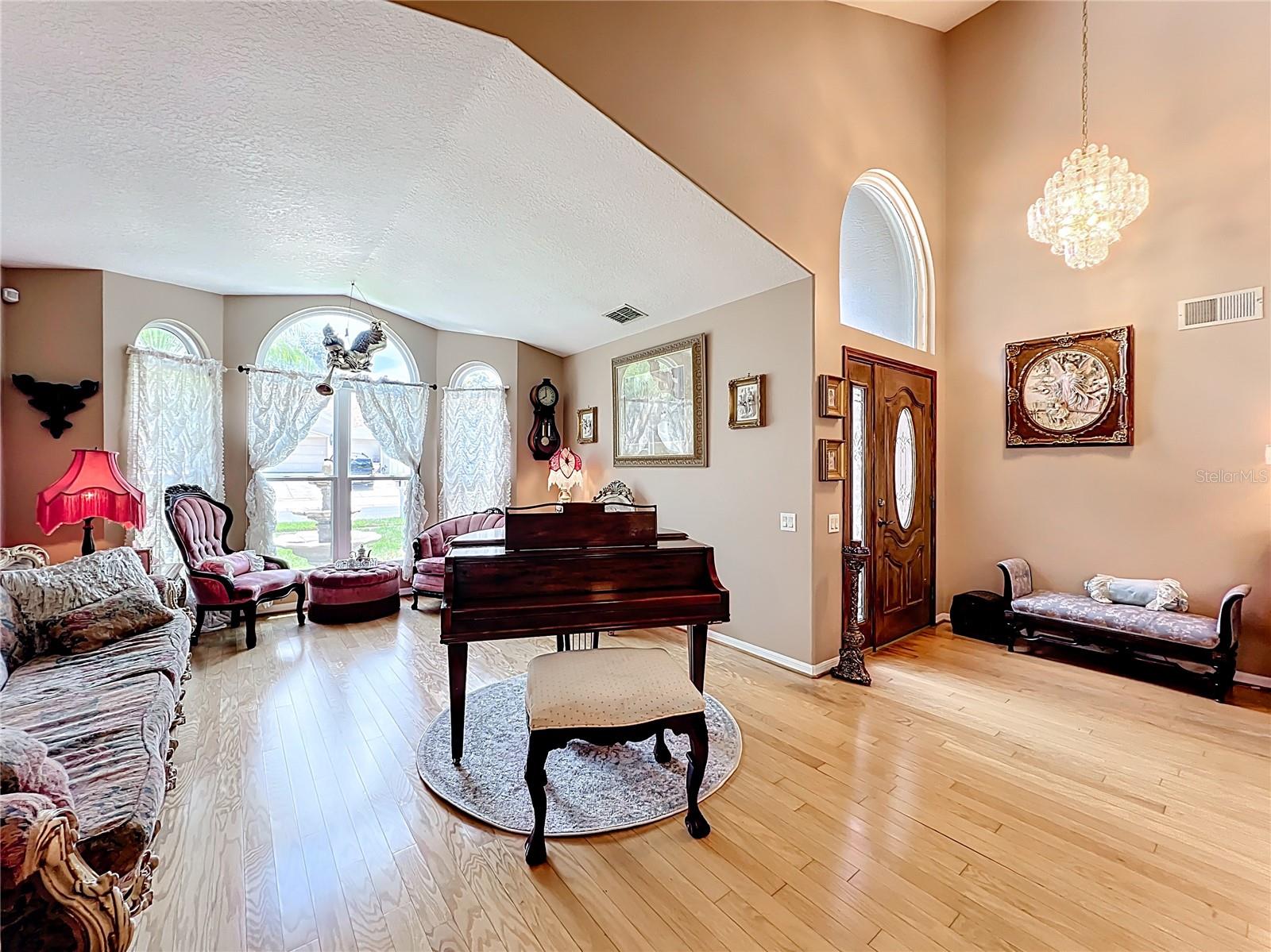 Image 14 of 49 For 1319 Olympia Park Circle