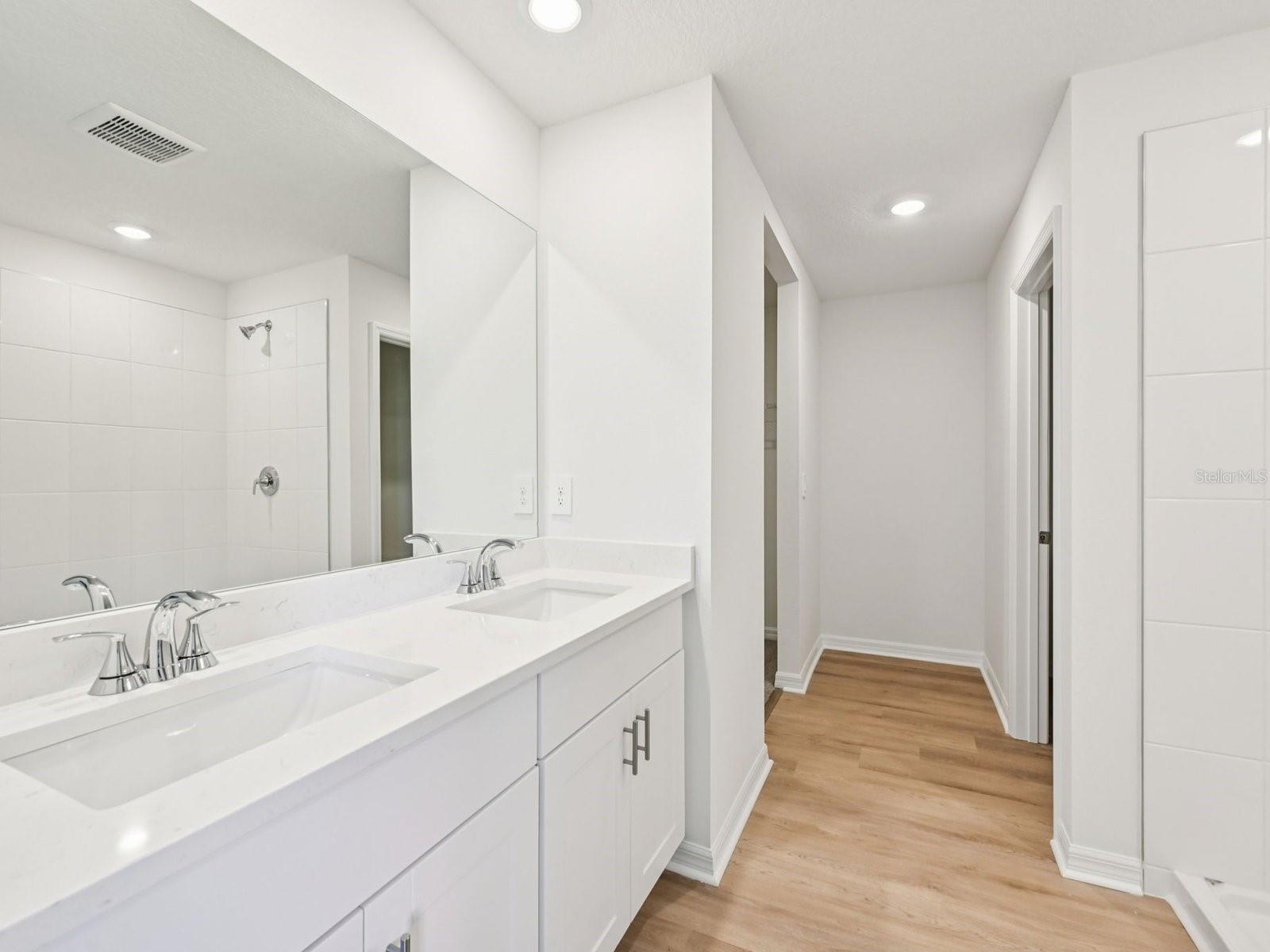 Image 16 of 44 For 10809 Heirloom Farms Run