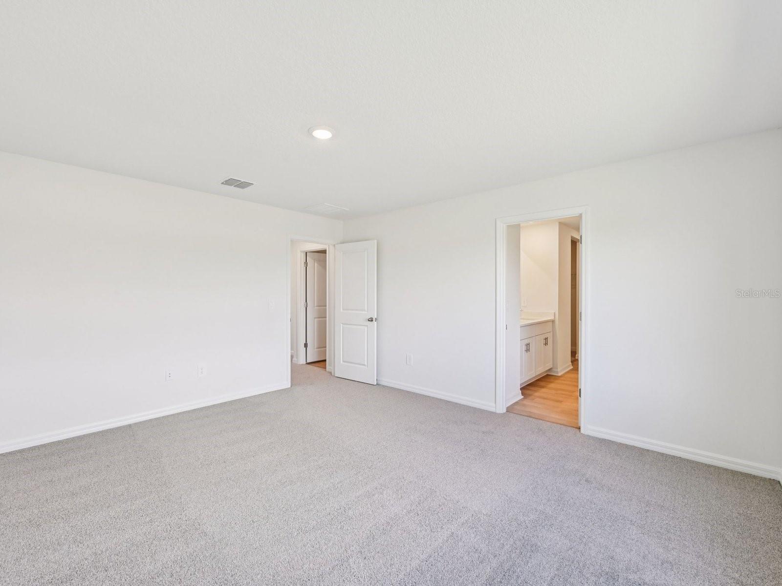 Image 18 of 44 For 10809 Heirloom Farms Run