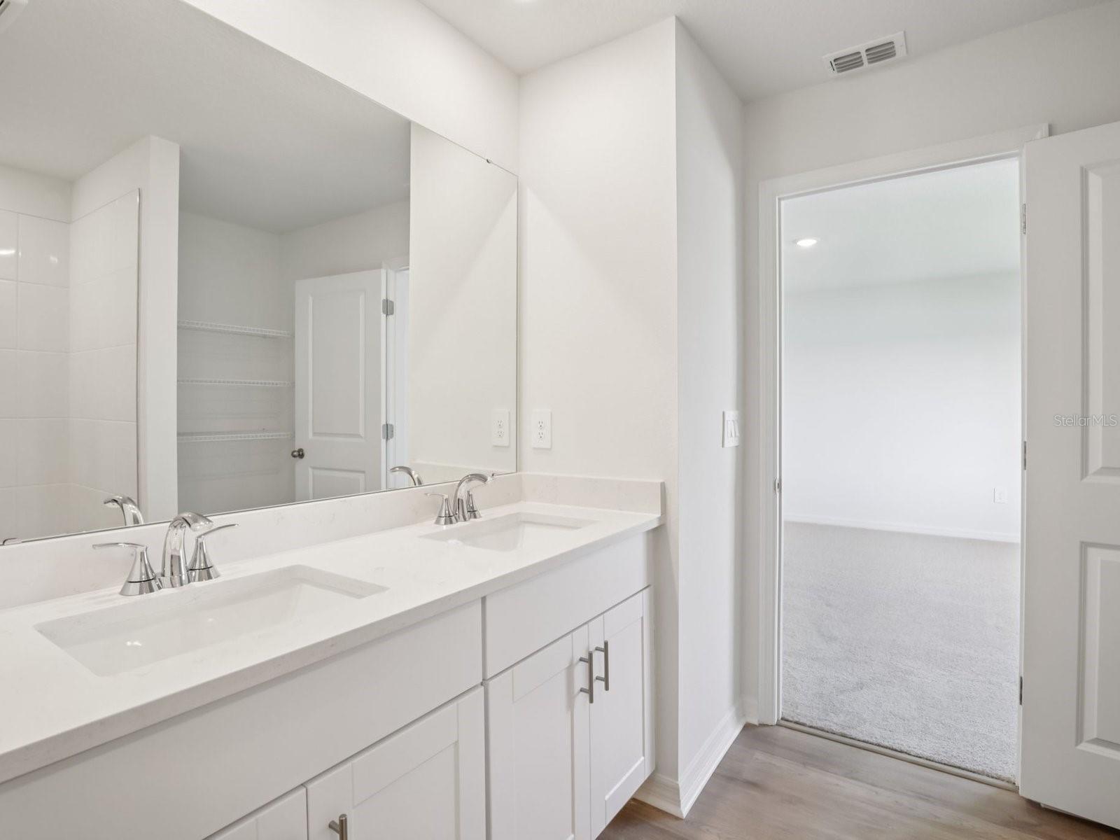 Image 11 of 49 For 11336 Bellewood Terrace