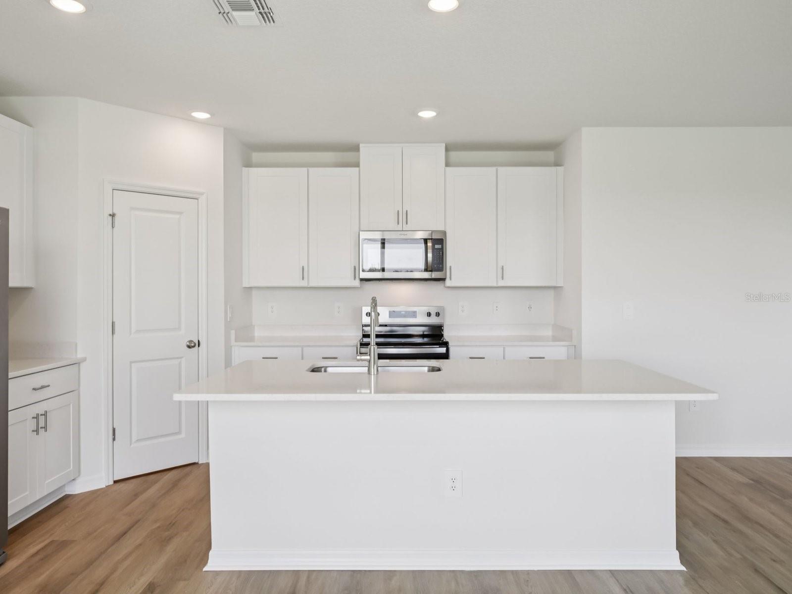 Image 35 of 49 For 11336 Bellewood Terrace