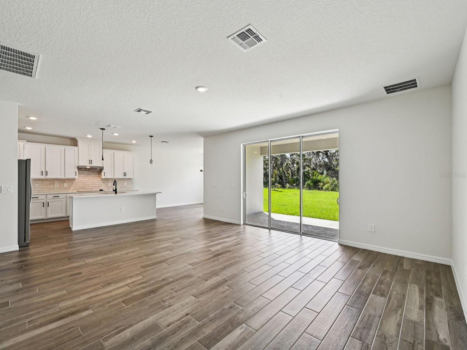 Image 13 of 33 For 11305 Bellewood Terrace
