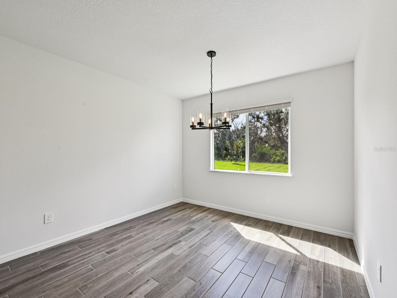 Image 14 of 33 For 11305 Bellewood Terrace