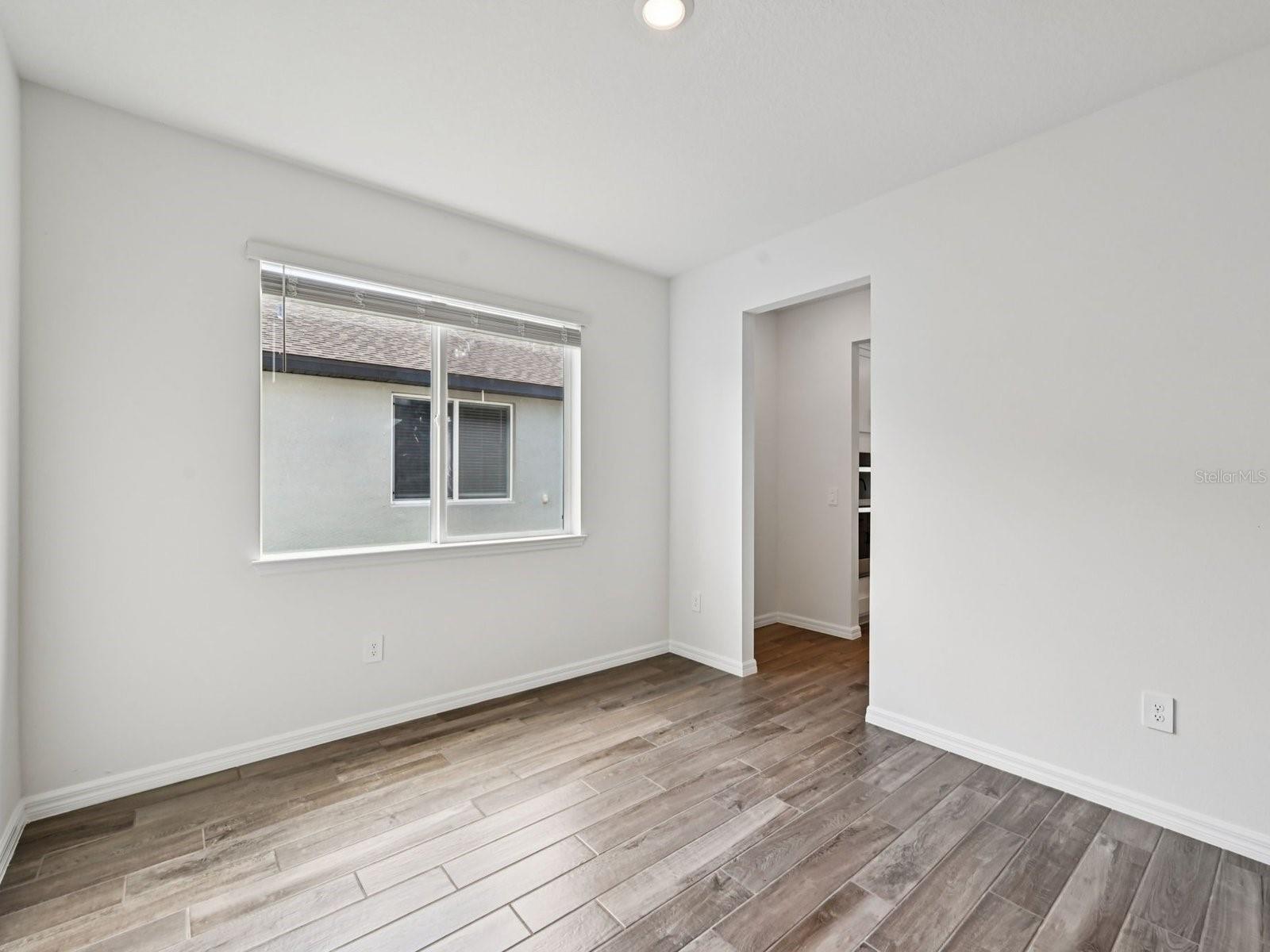 Image 20 of 33 For 11305 Bellewood Terrace