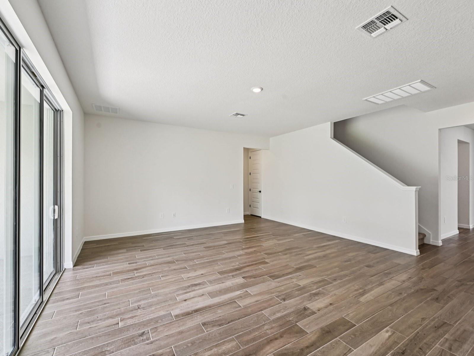 Image 8 of 33 For 11305 Bellewood Terrace
