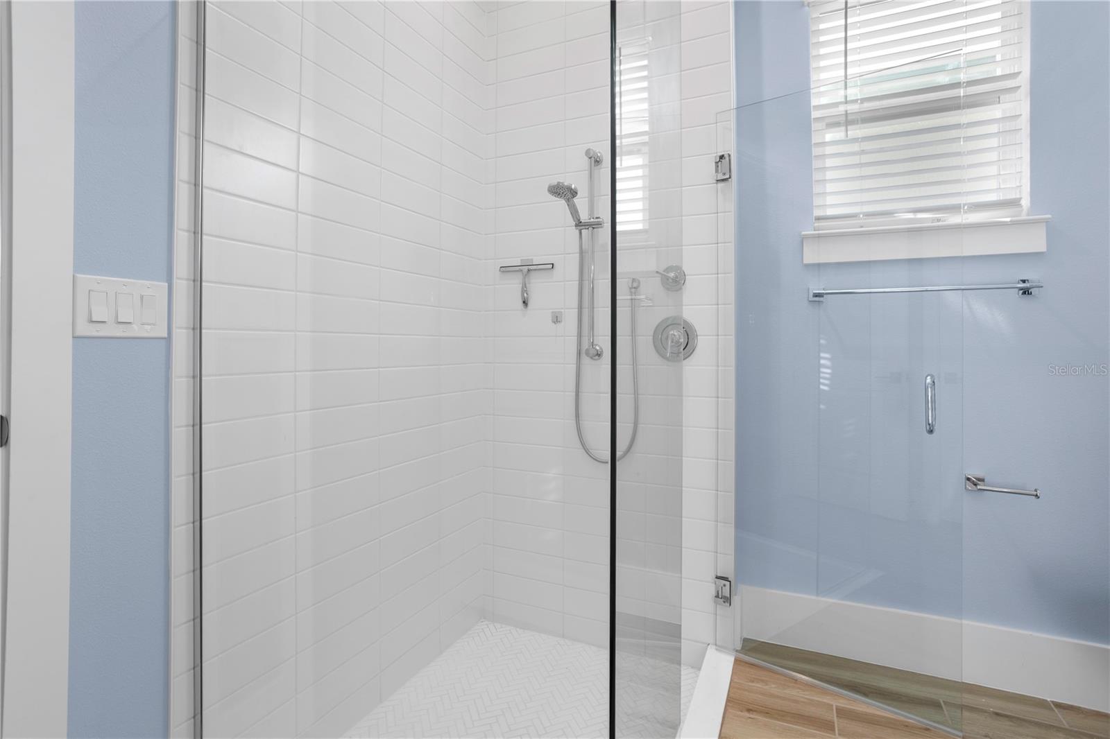 Image 9 of 48 For 15424 Enchanted Melody Way