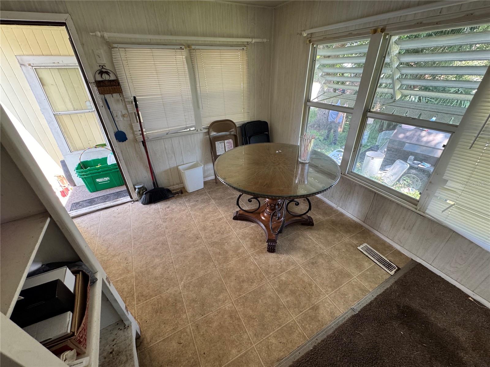 Image 4 of 14 For 5440 Pineland Avenue