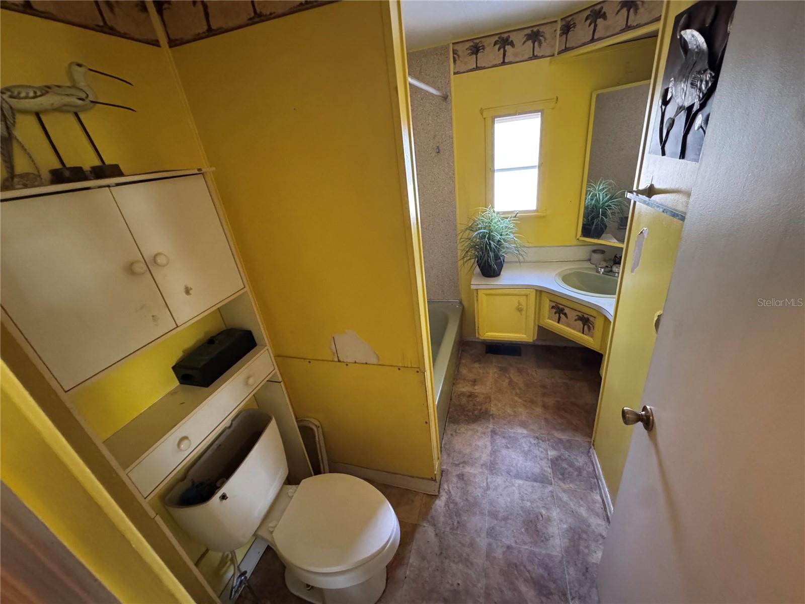 Image 6 of 14 For 5440 Pineland Avenue