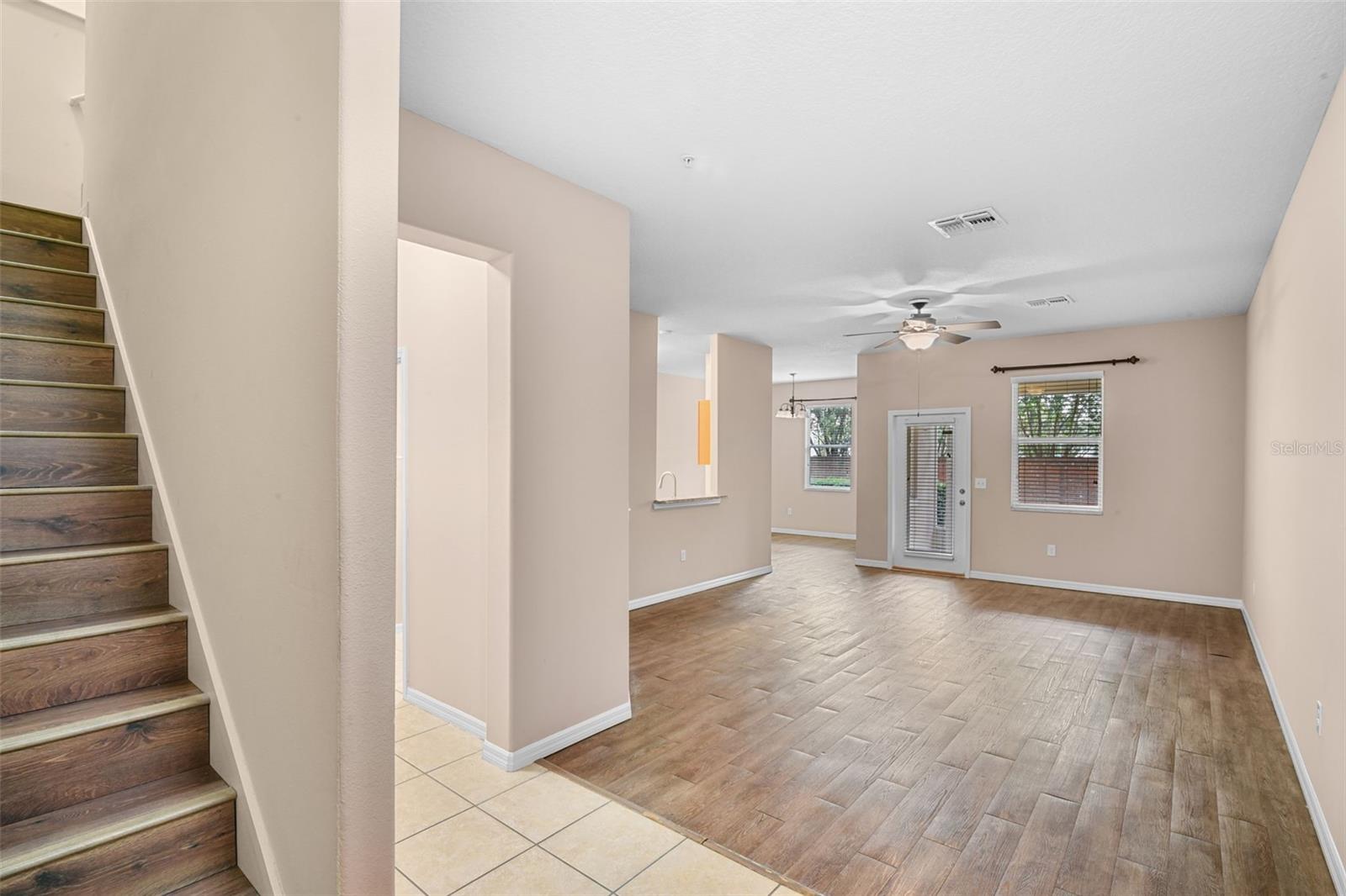 Image 11 of 26 For 1519 Priory Circle