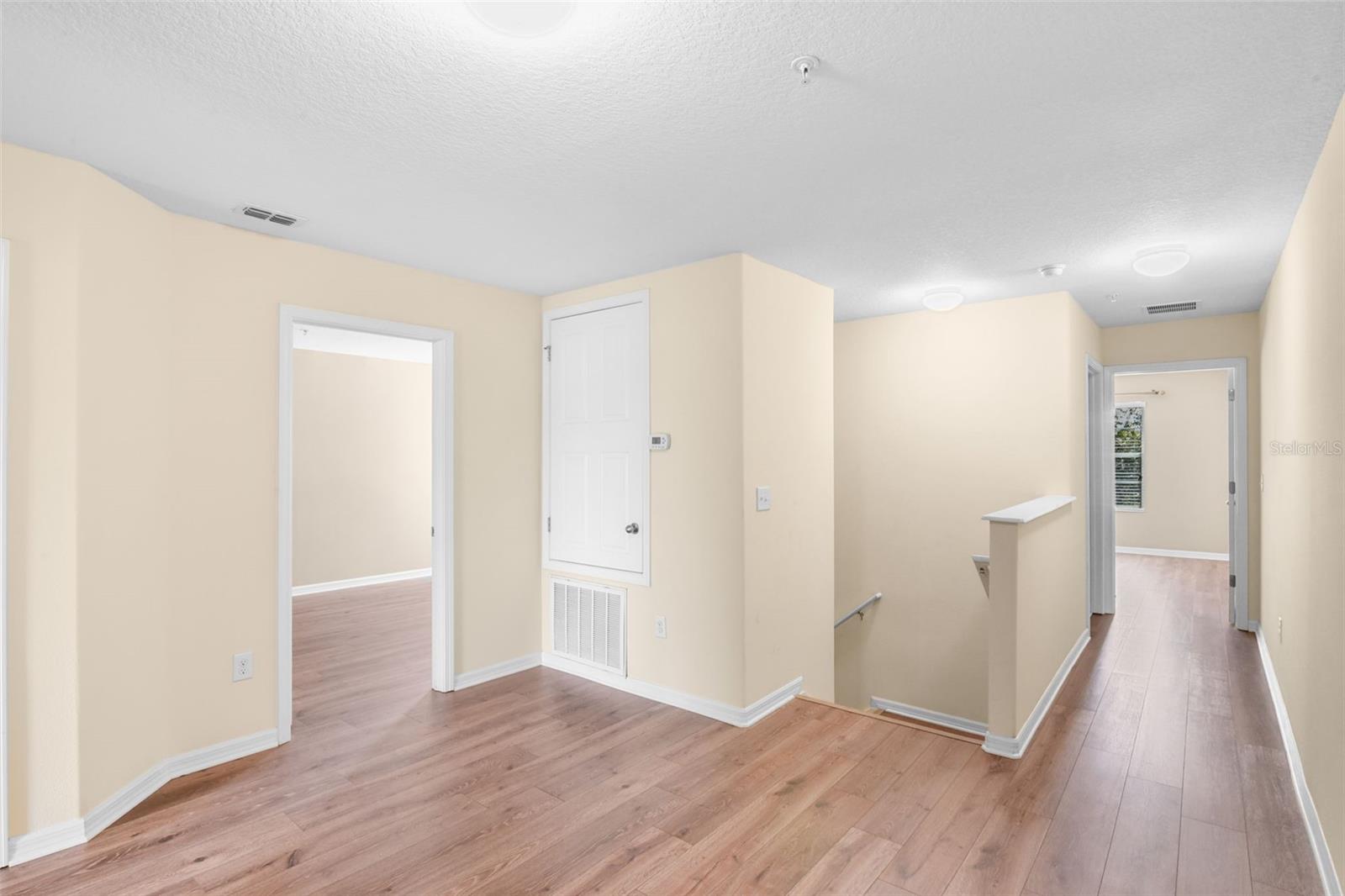 Image 12 of 26 For 1519 Priory Circle