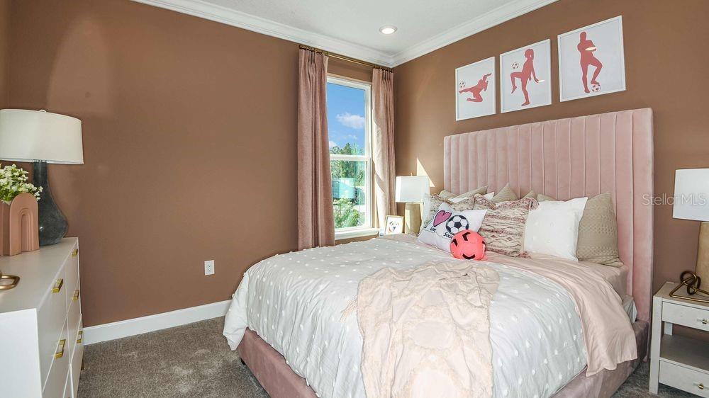 Image 11 of 23 For 33 Armoyan Drive
