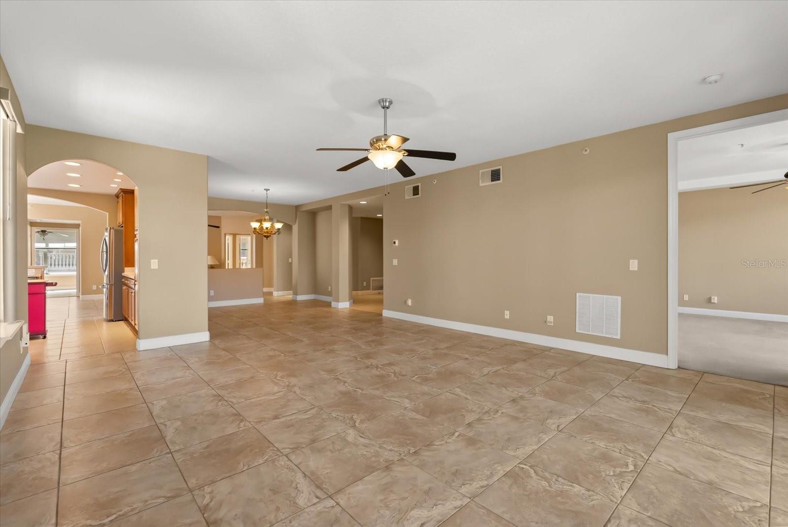 Image 12 of 42 For 913 Lotus Vista Drive 101
