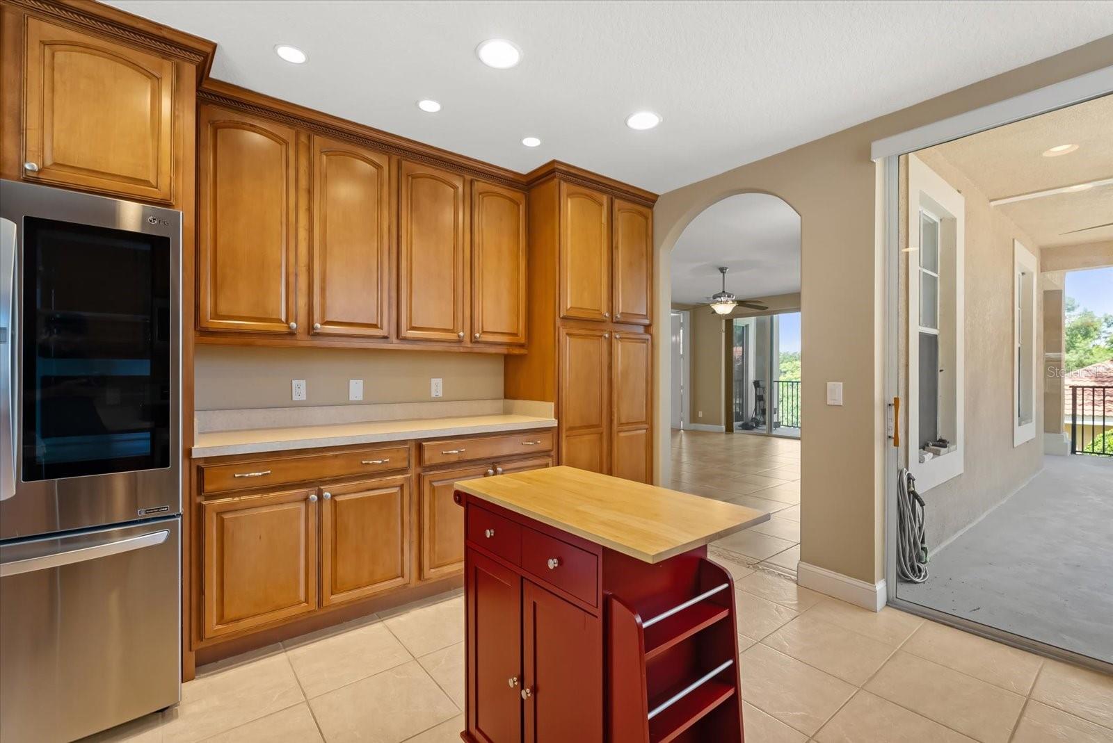 Image 24 of 42 For 913 Lotus Vista Drive 101