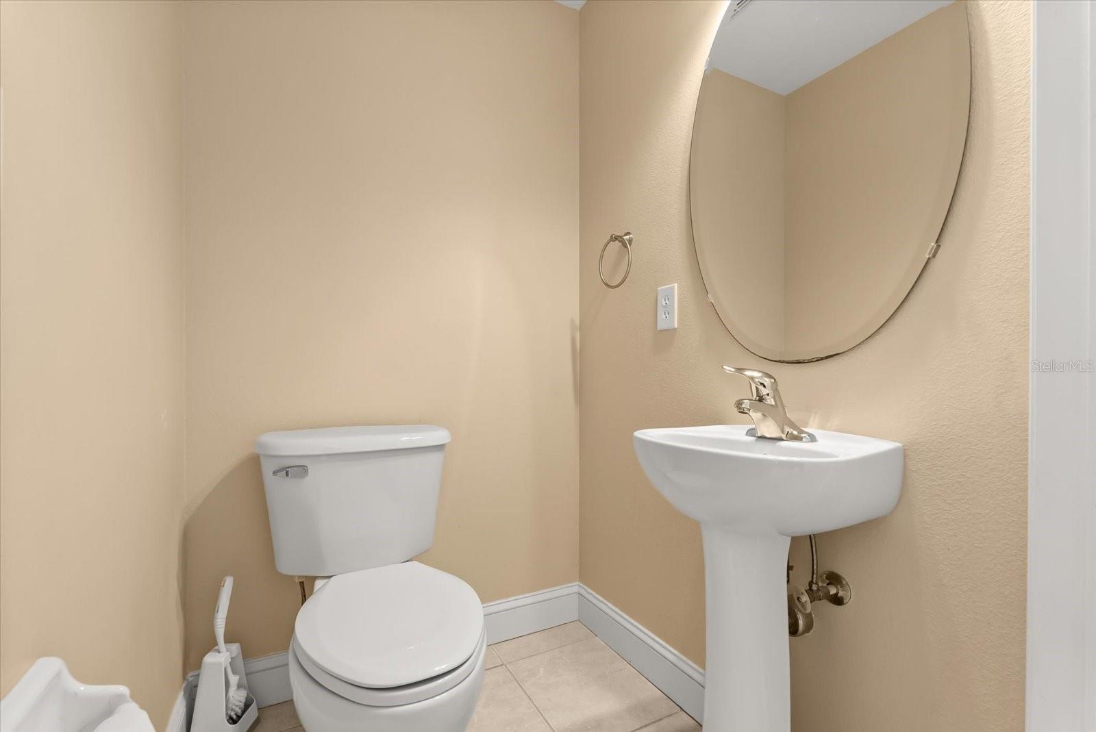 Image 36 of 42 For 913 Lotus Vista Drive 101