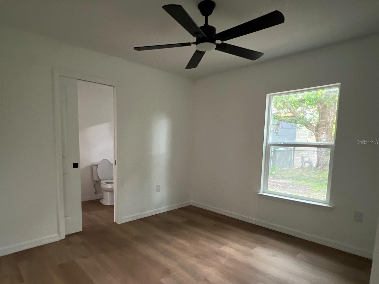 Image 8 of 23 For 1209 Jackson Avenue
