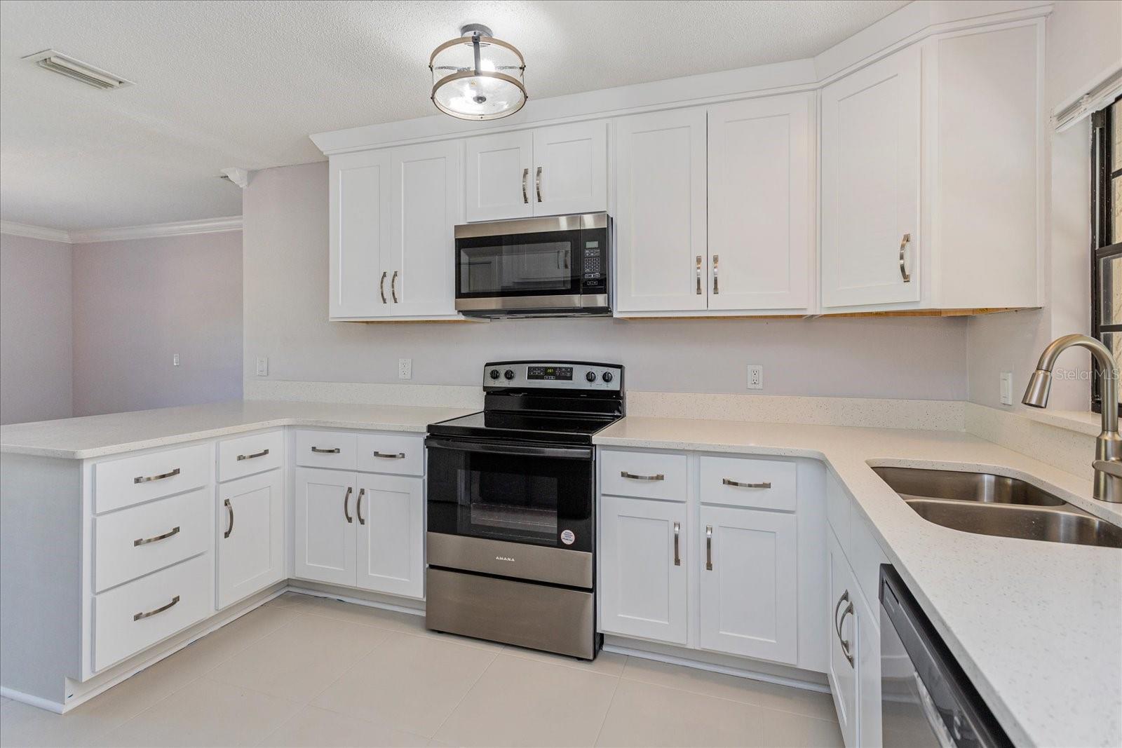 Image 12 of 26 For 915 Normandy Boulevard