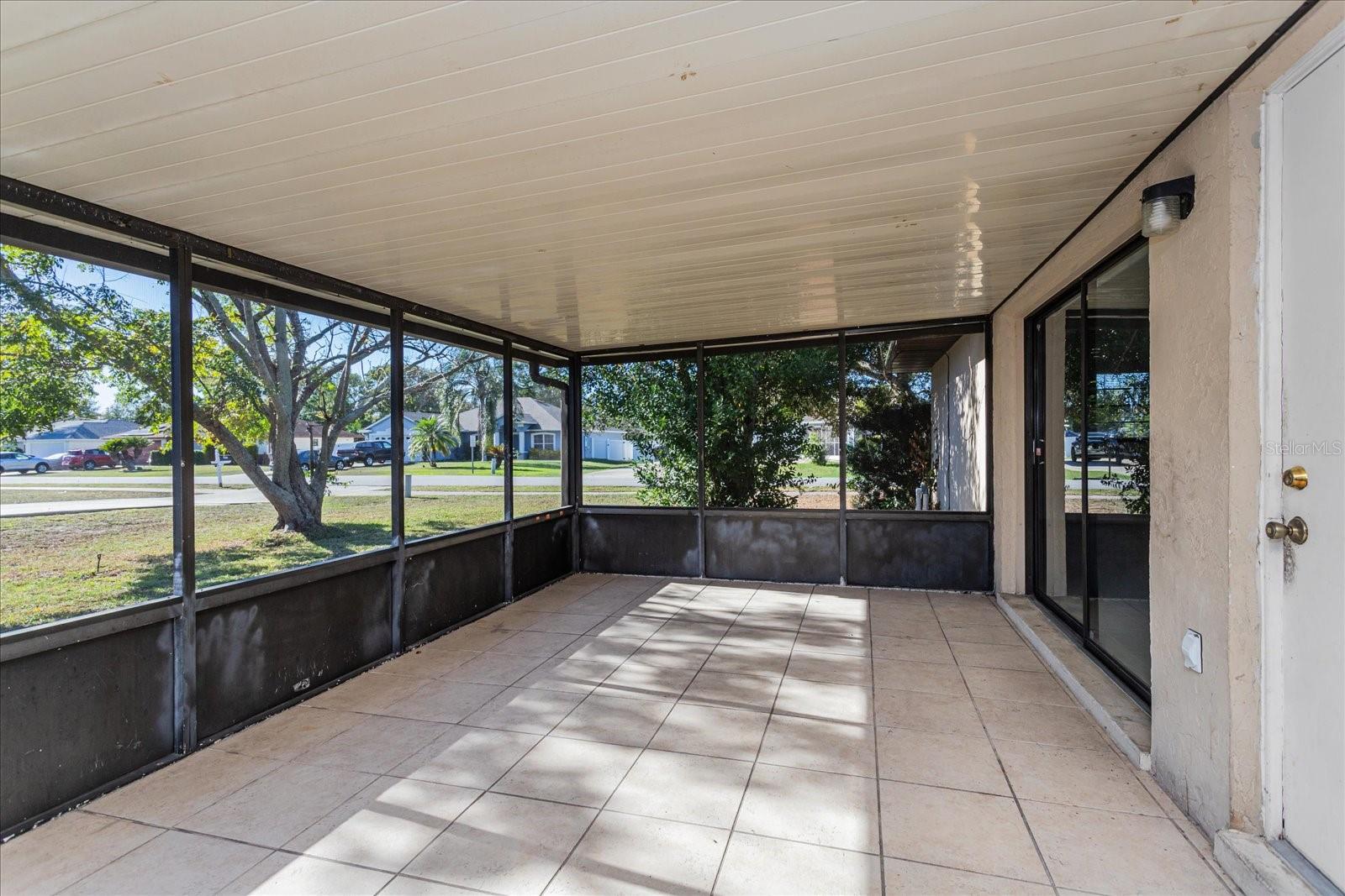 Image 17 of 26 For 915 Normandy Boulevard