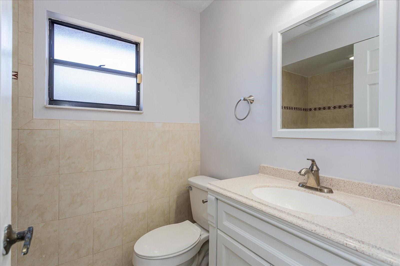 Image 24 of 26 For 915 Normandy Boulevard