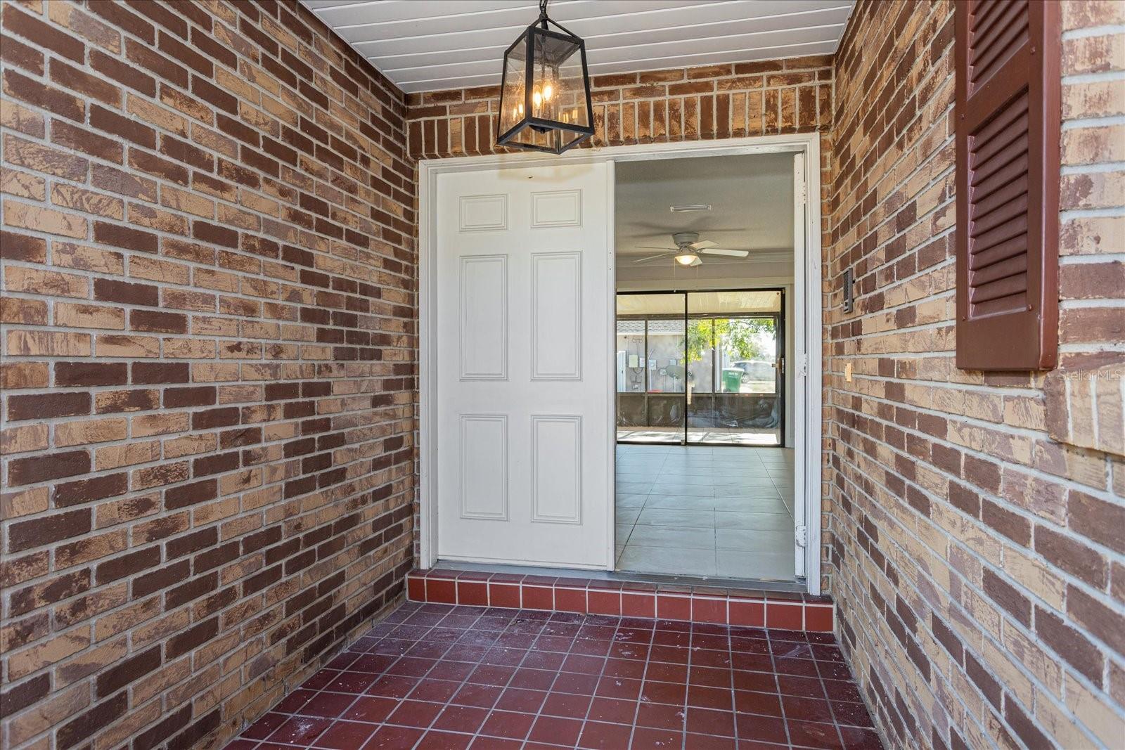 Image 4 of 26 For 915 Normandy Boulevard