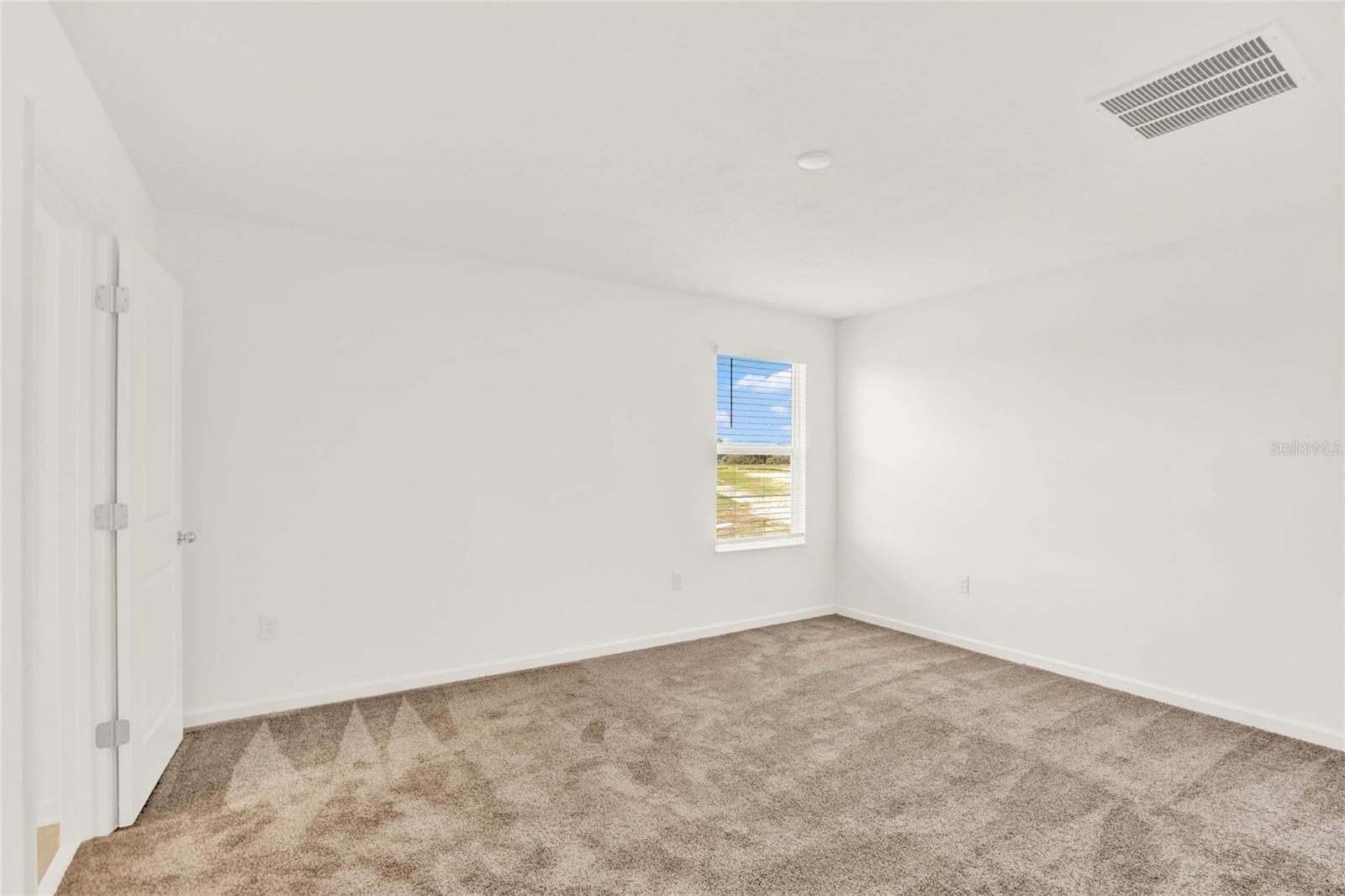 Image 17 of 44 For 517 Bell Prairie Circle