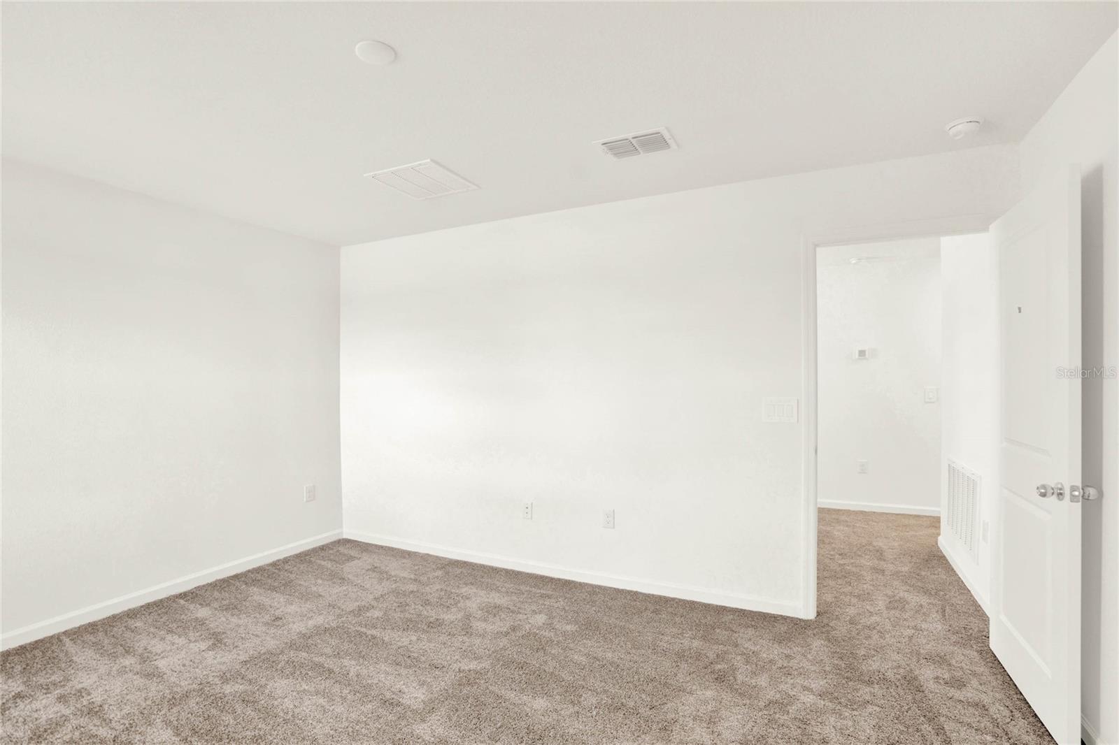 Image 21 of 44 For 517 Bell Prairie Circle