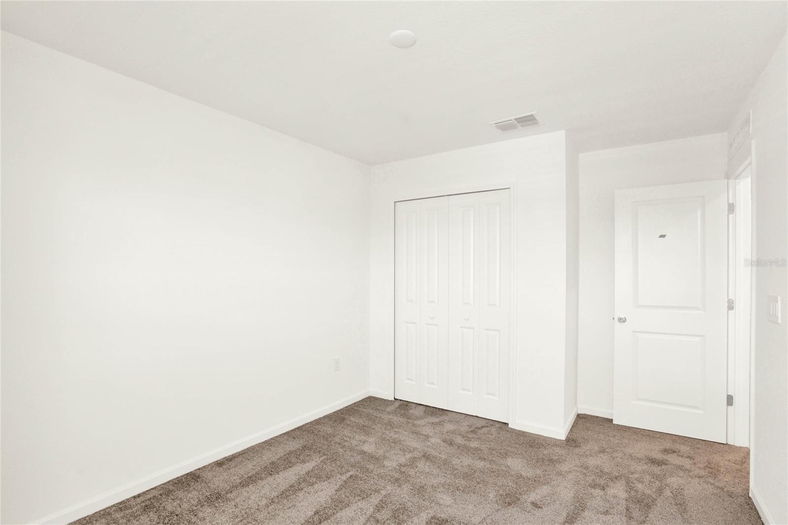 Image 33 of 44 For 517 Bell Prairie Circle