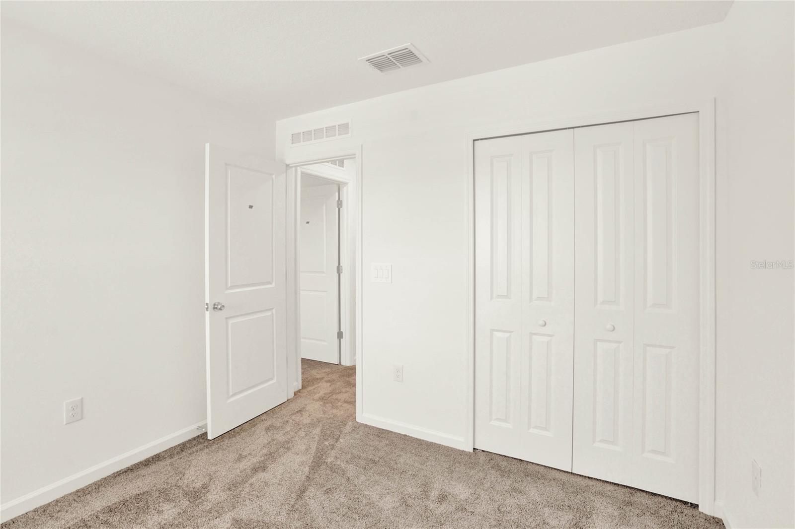 Image 37 of 44 For 517 Bell Prairie Circle