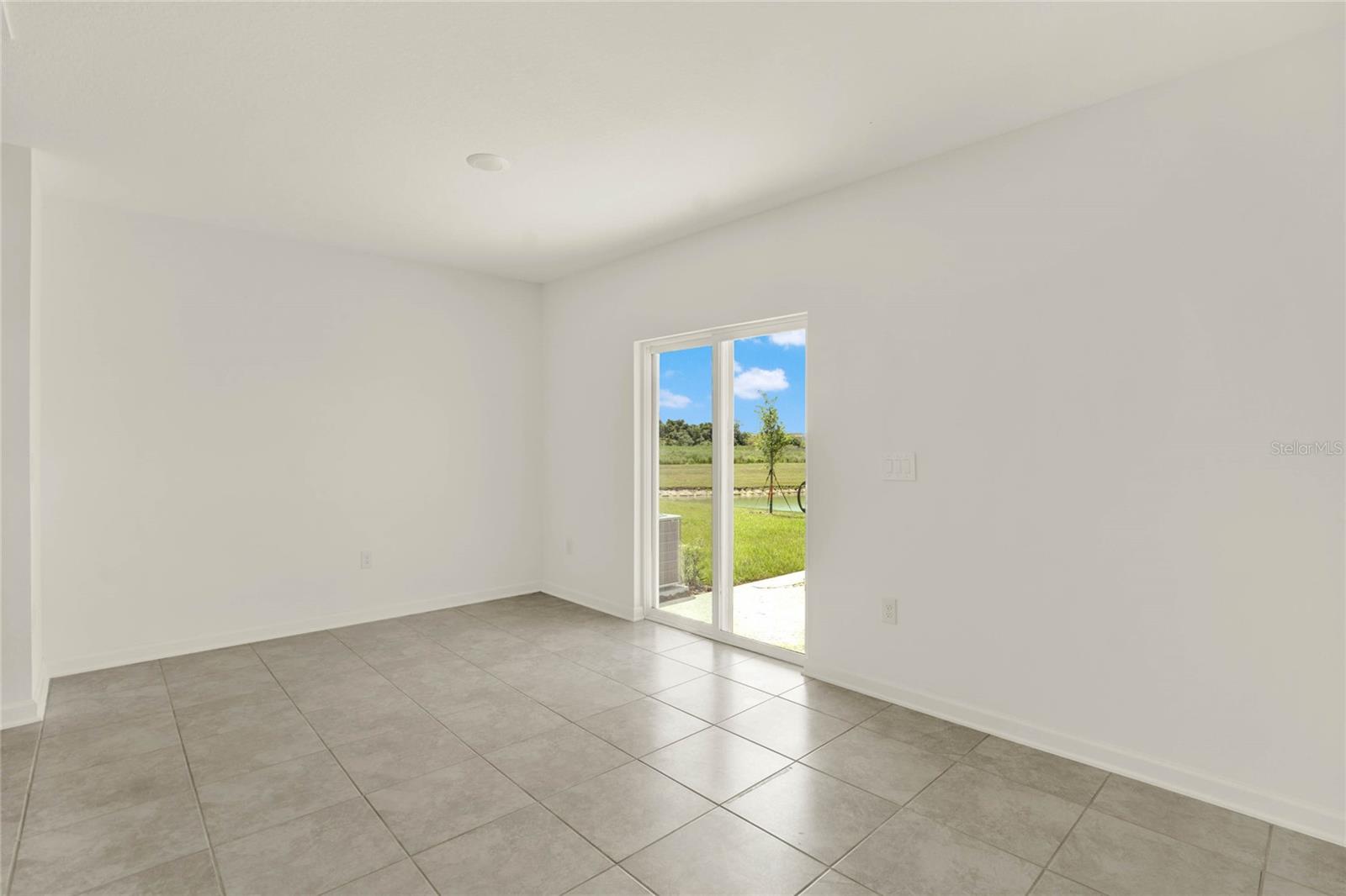 Image 8 of 44 For 517 Bell Prairie Circle