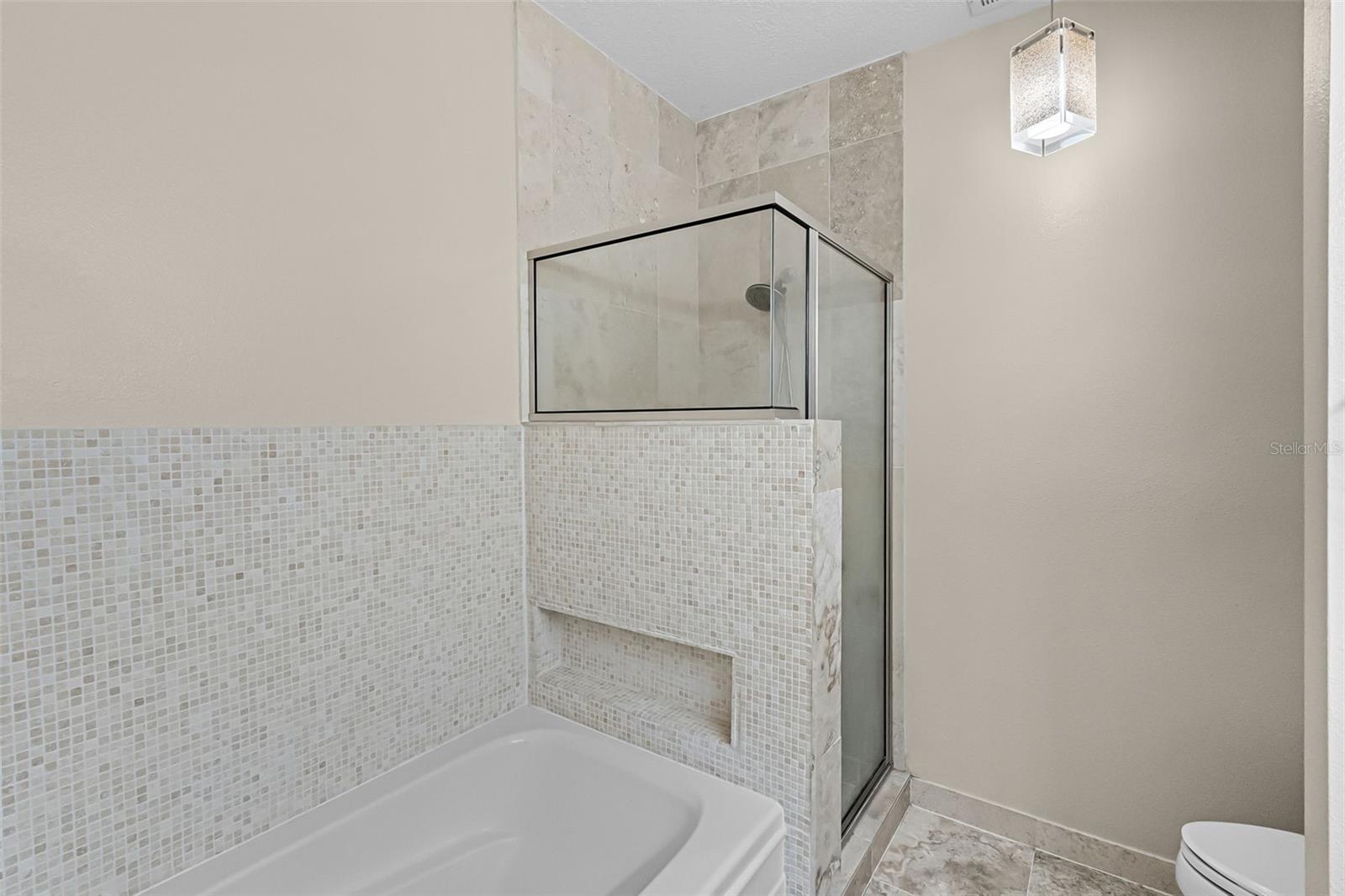 Image 21 of 69 For 625 Mulberry Avenue