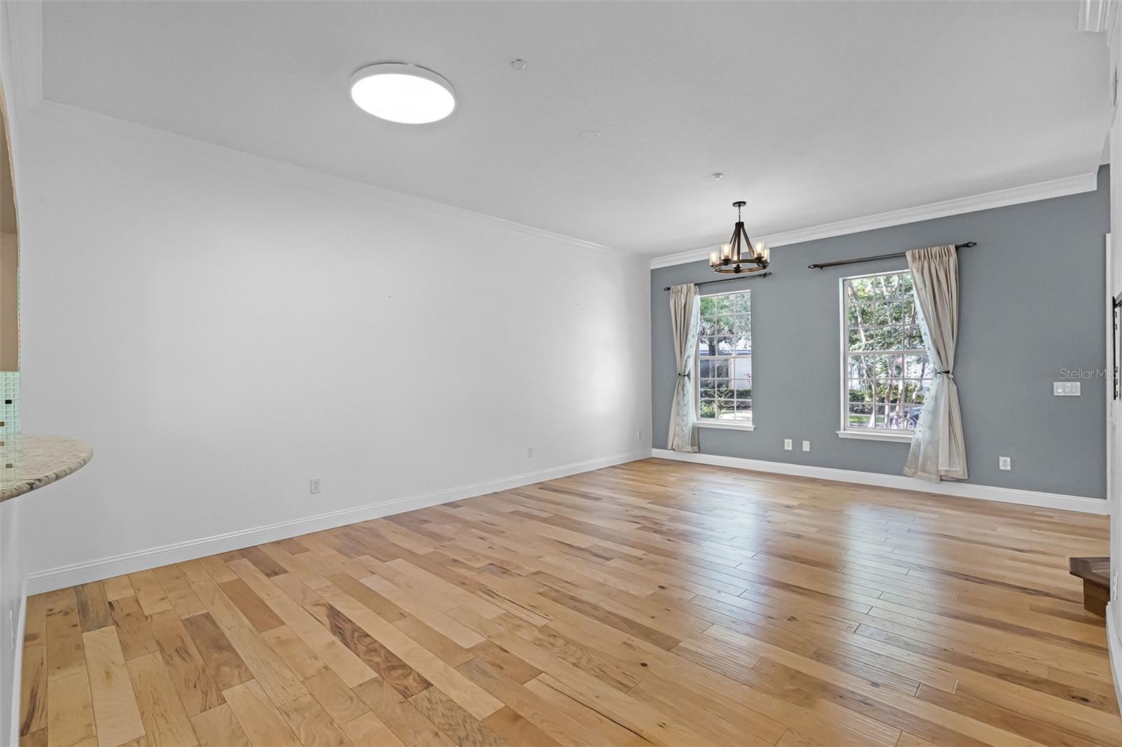 Image 5 of 69 For 625 Mulberry Avenue