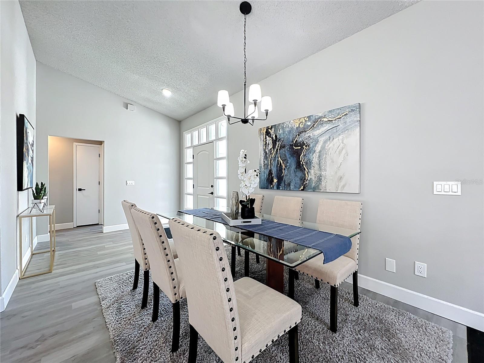 Image 5 of 52 For 636 Birgham Place