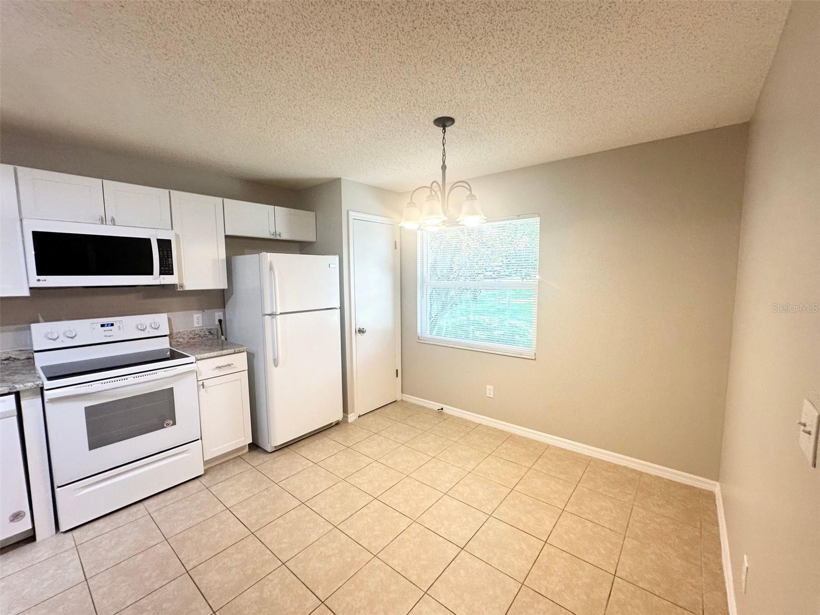 Image 5 of 31 For 2312 Centennial Boulevard