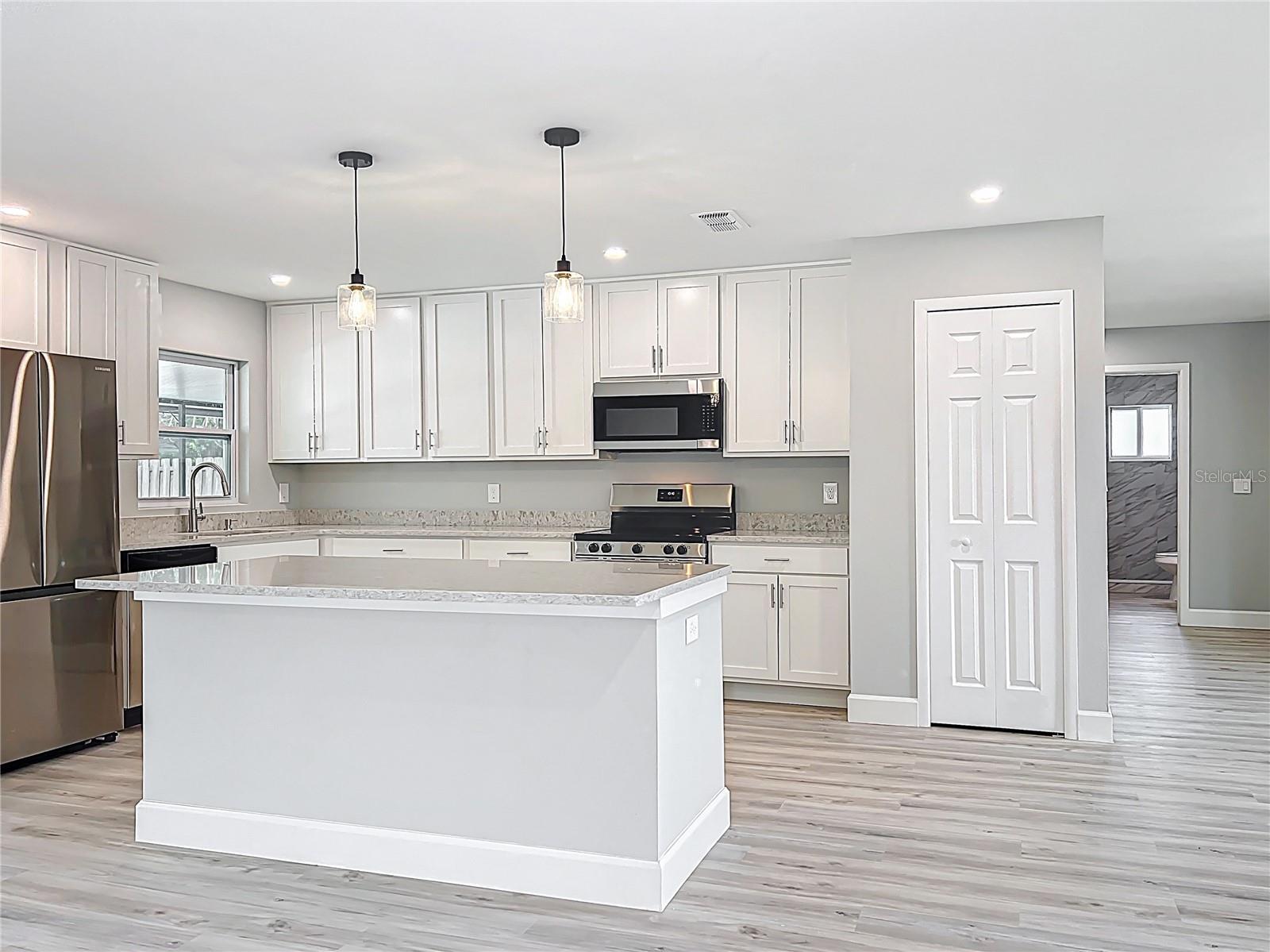 Image 21 of 71 For 8676 Hillside Drive