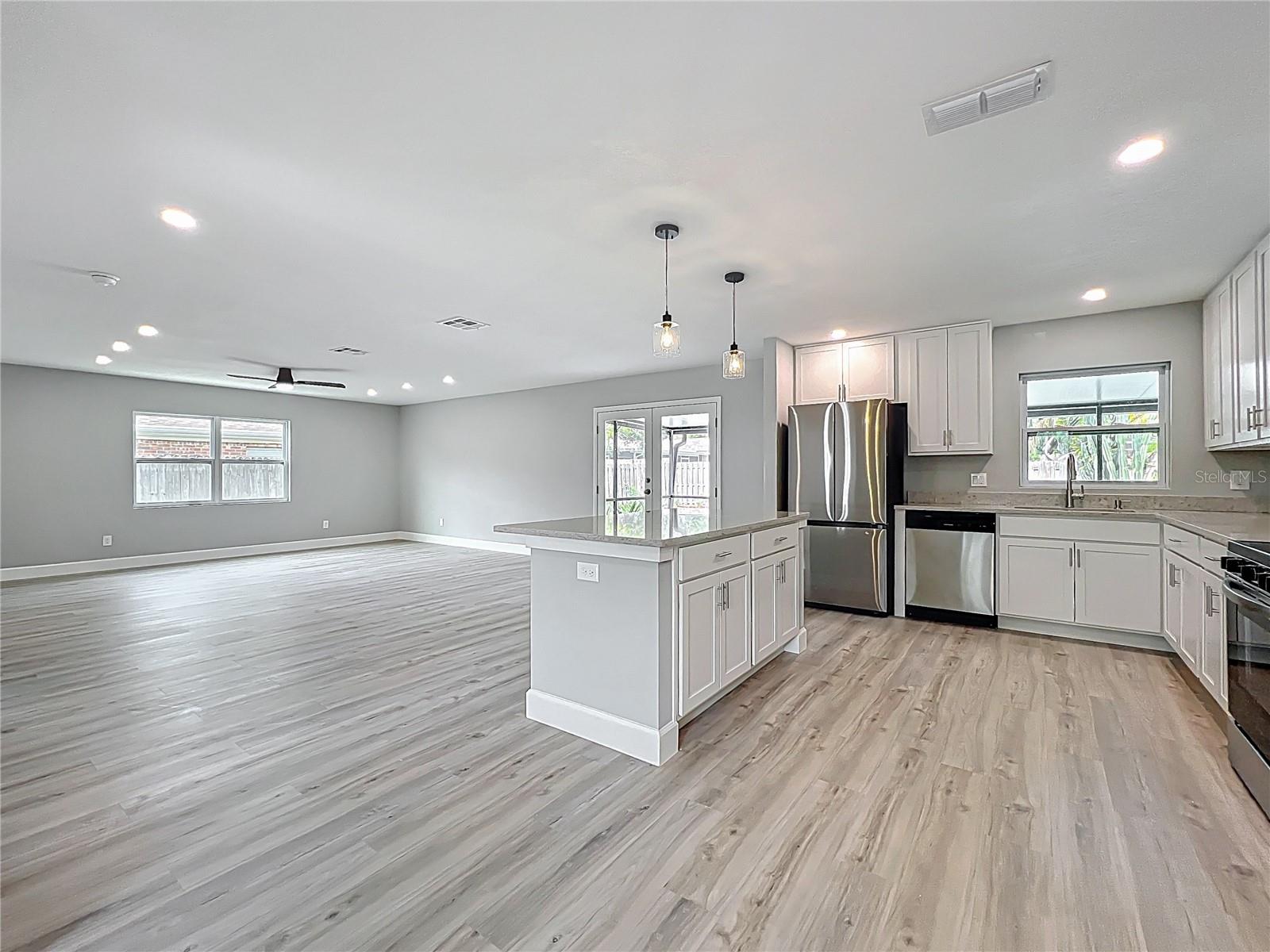 Image 29 of 71 For 8676 Hillside Drive