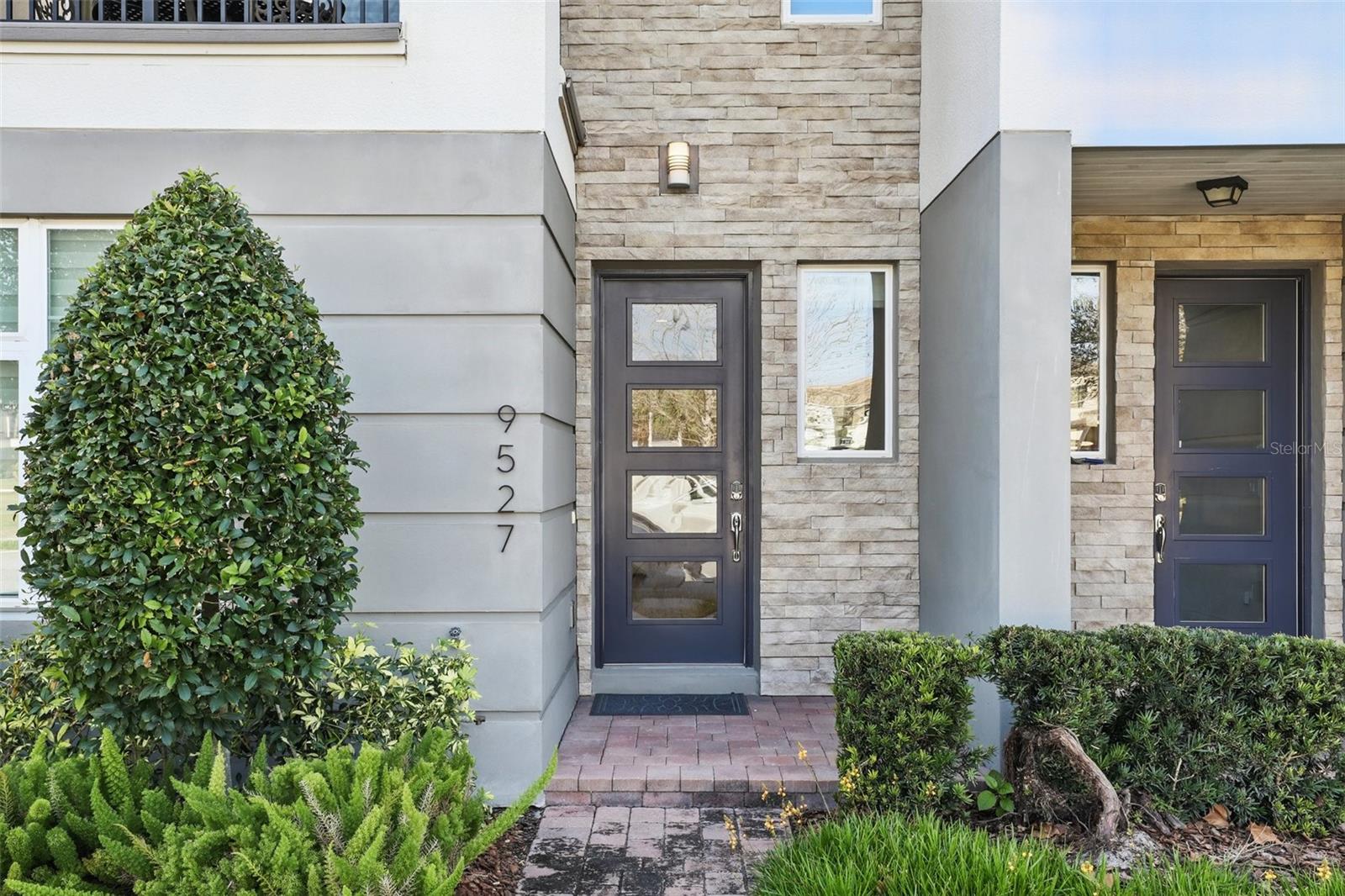 Image 2 of 51 For 9527 Mere Parkway