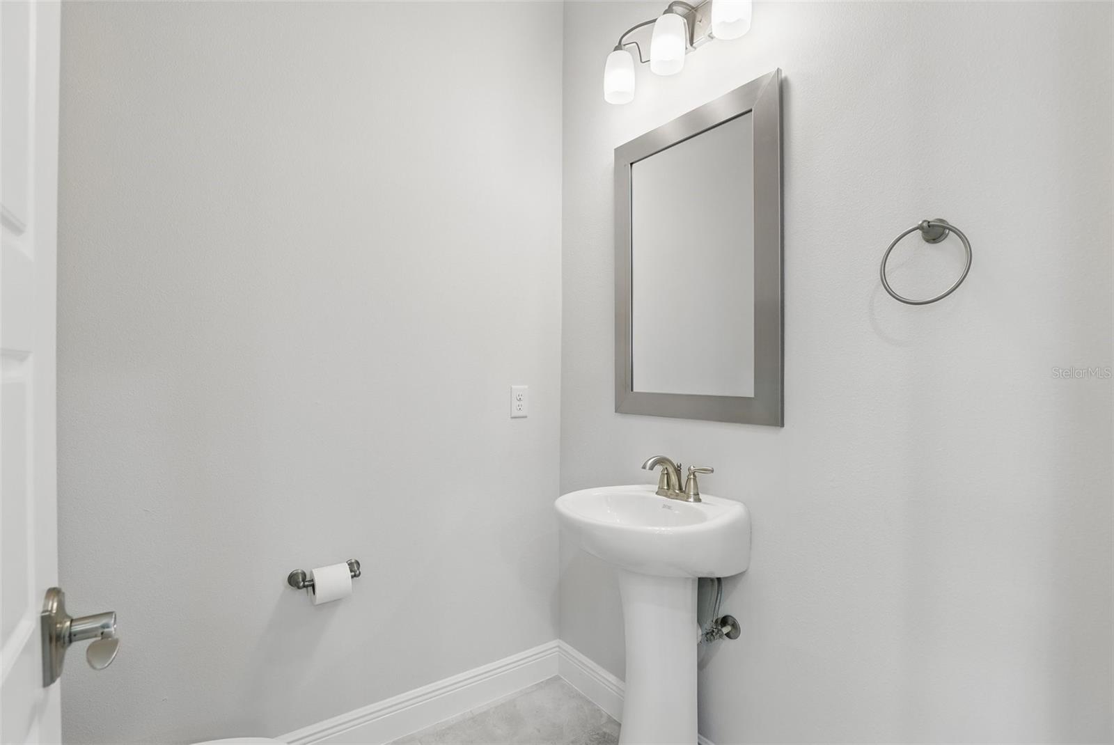 Image 20 of 51 For 9527 Mere Parkway