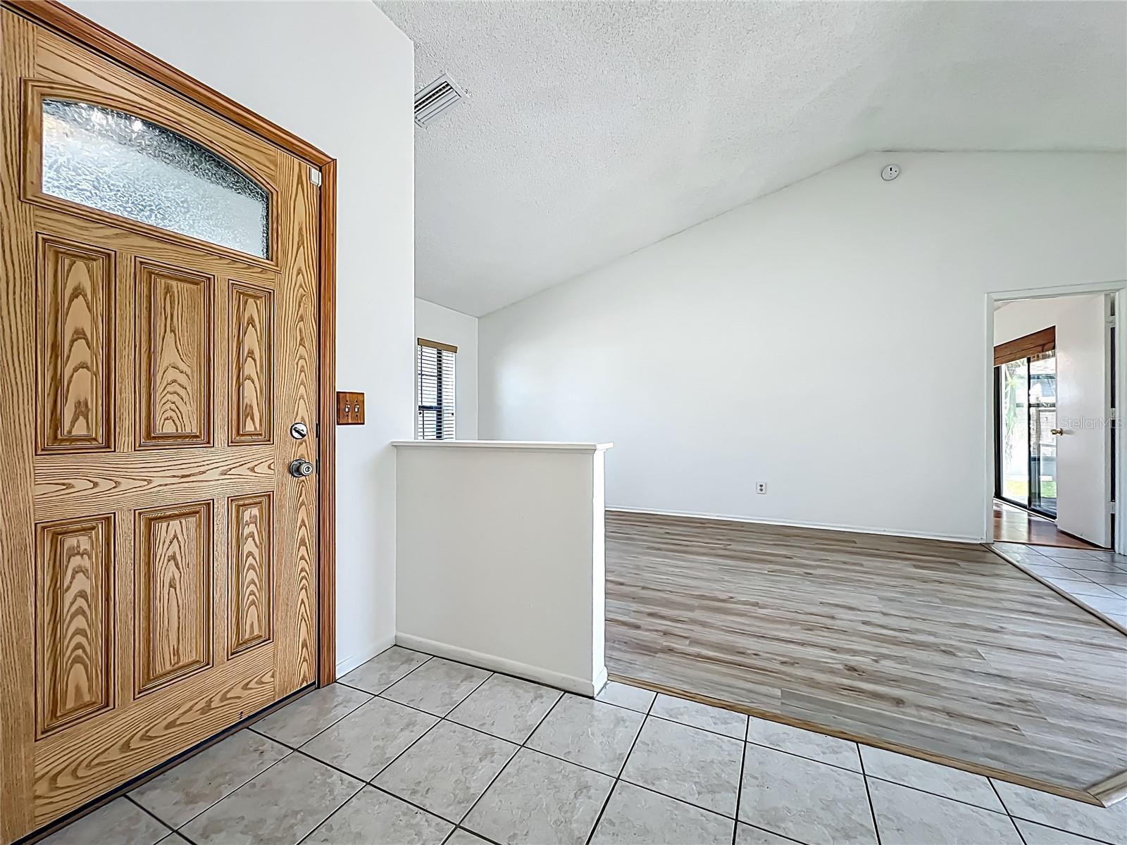 Image 14 of 64 For 2211 Fairmont Circle