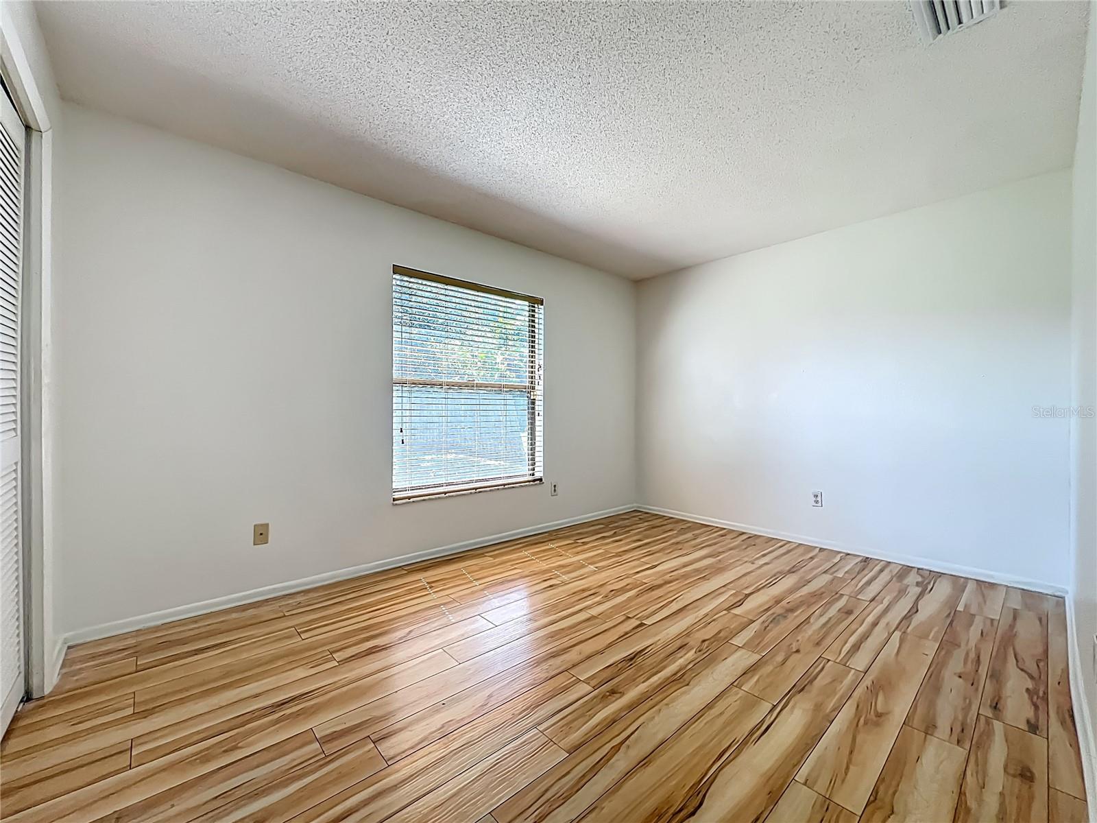 Image 32 of 64 For 2211 Fairmont Circle