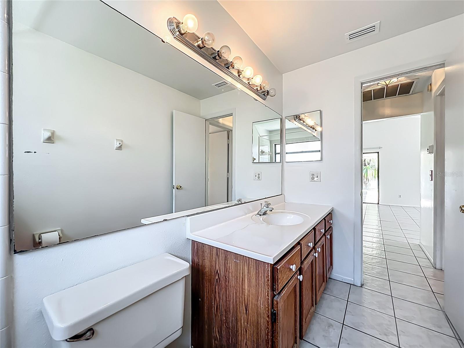 Image 39 of 64 For 2211 Fairmont Circle