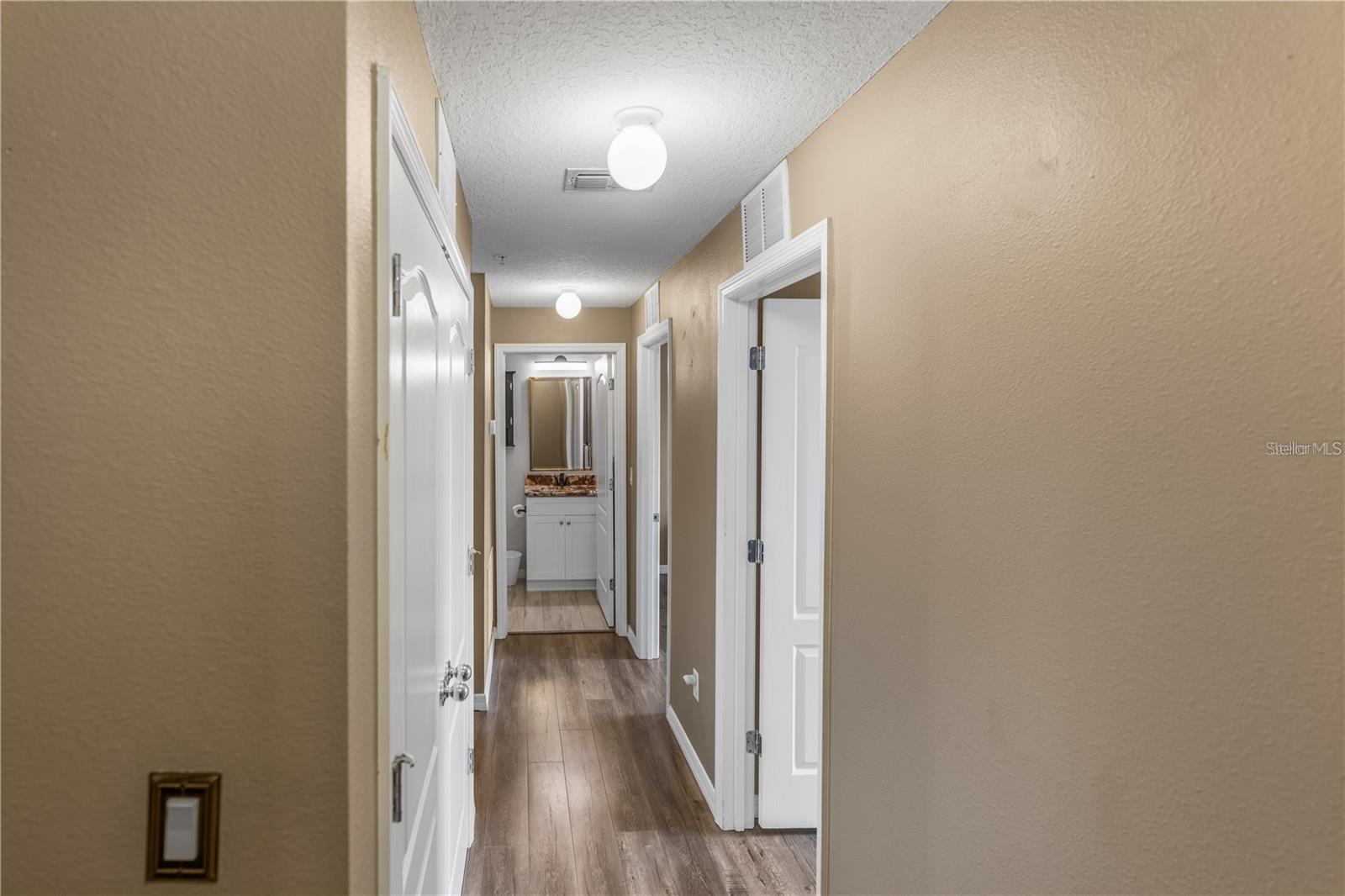 Image 13 of 28 For 4833 Apple Blossom Lane