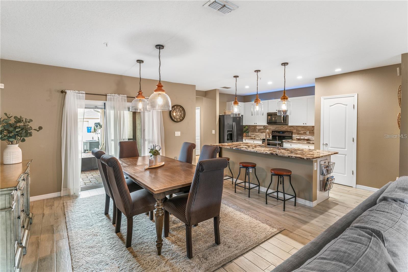 Image 3 of 28 For 4833 Apple Blossom Lane