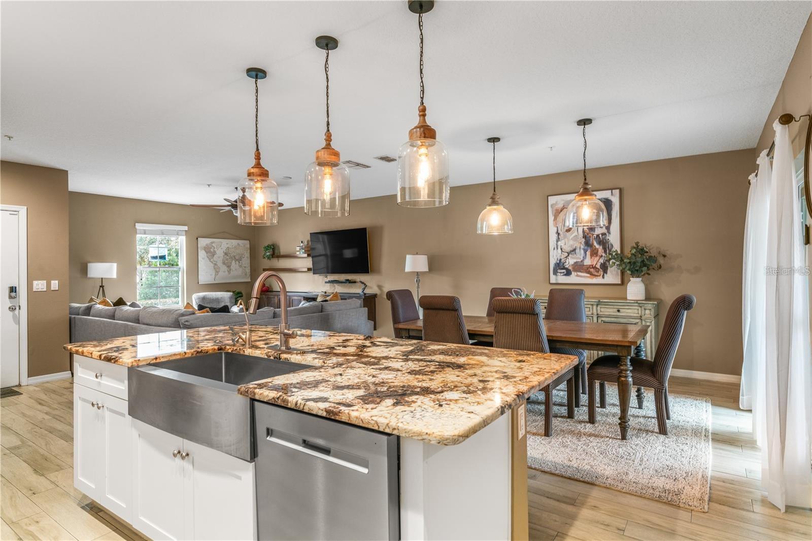 Image 4 of 28 For 4833 Apple Blossom Lane