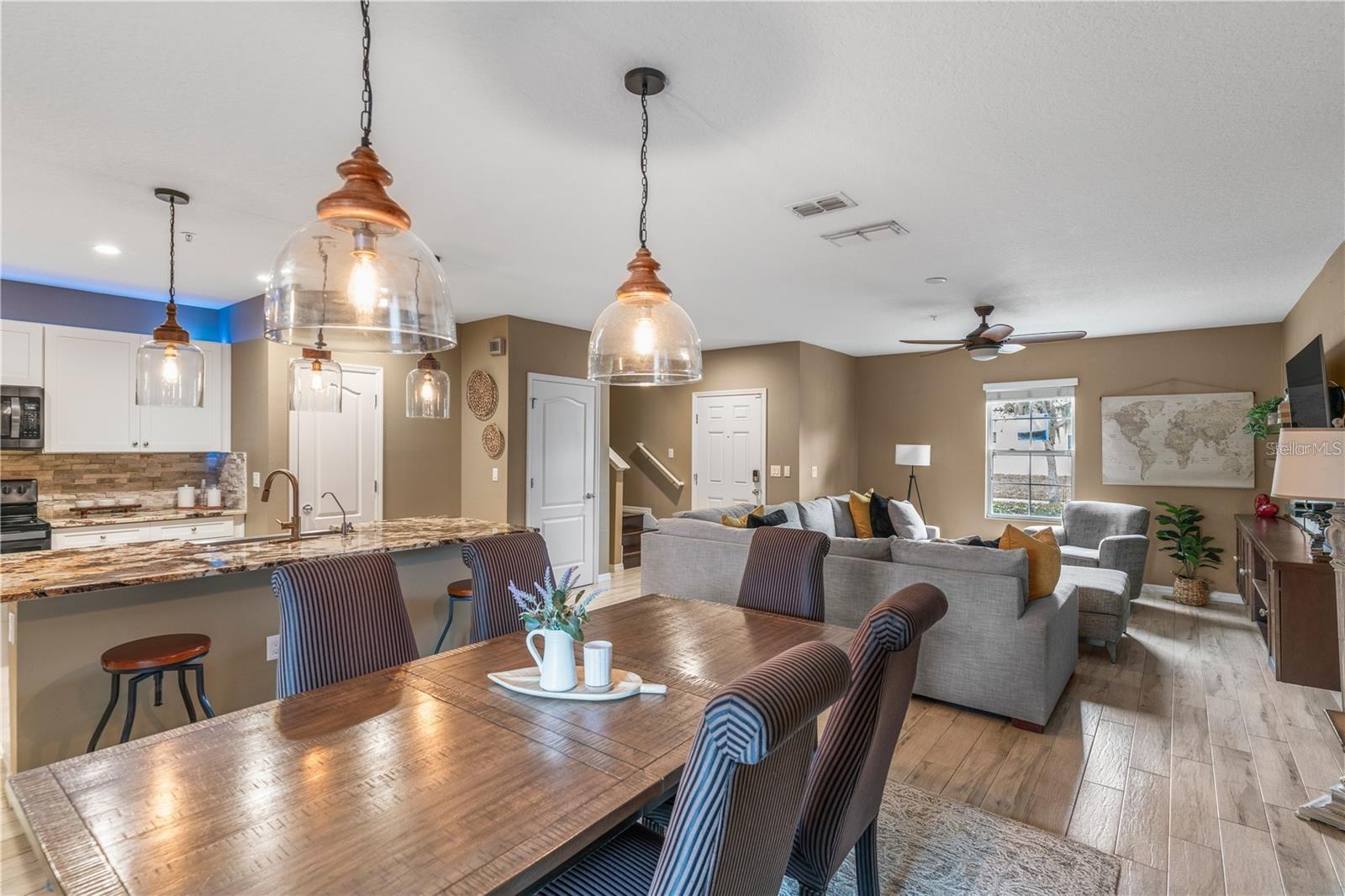 Image 7 of 28 For 4833 Apple Blossom Lane